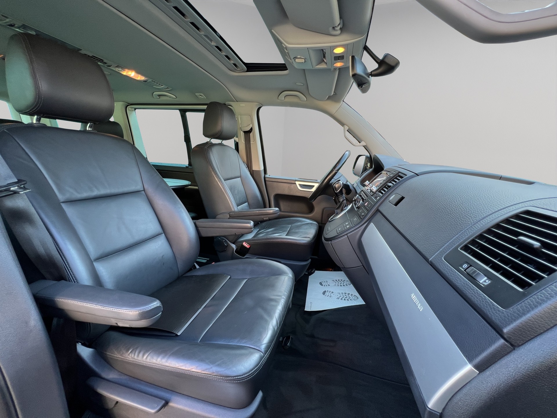 VW T5 Multivan 2.0 Bi-TDI CR Highline 4Motion DSG-image-10