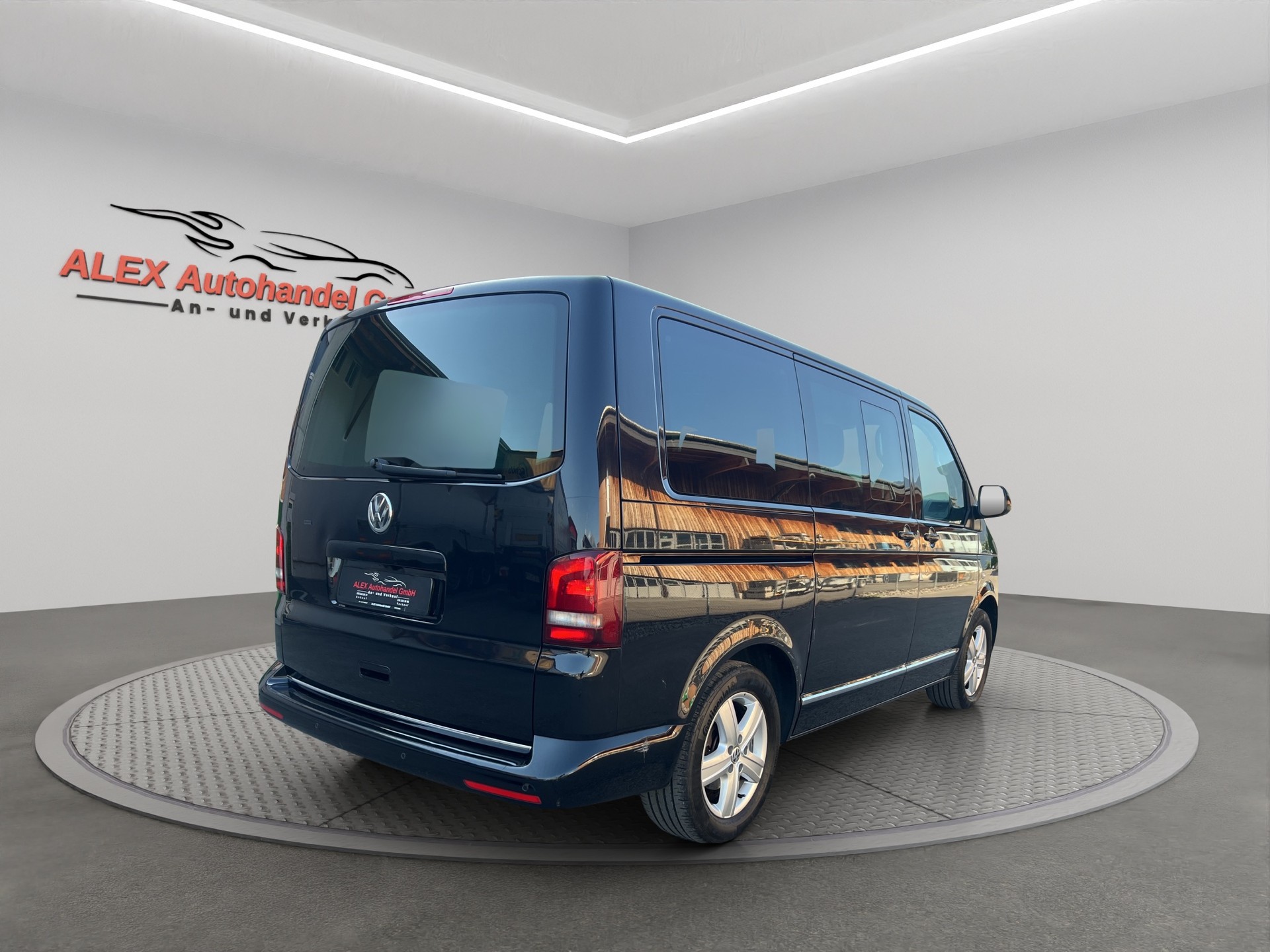 VW T5 Multivan 2.0 Bi-TDI CR Highline 4Motion DSG-image-6
