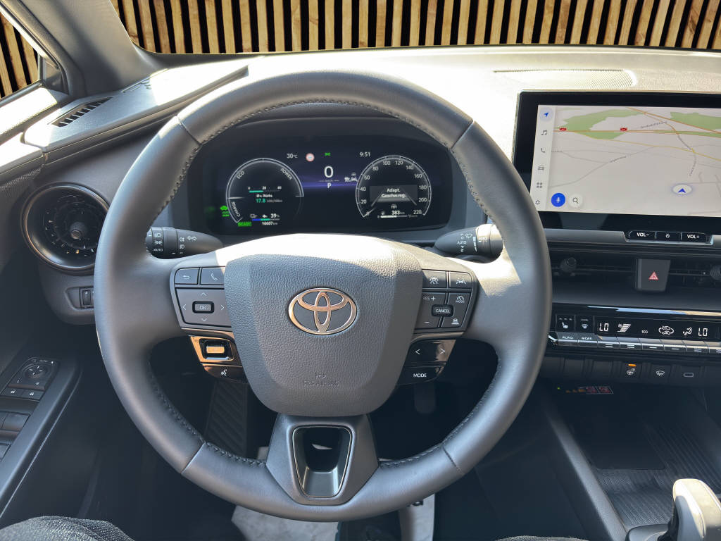 TOYOTA C-HR 2.0 PHEV Trend-image-7