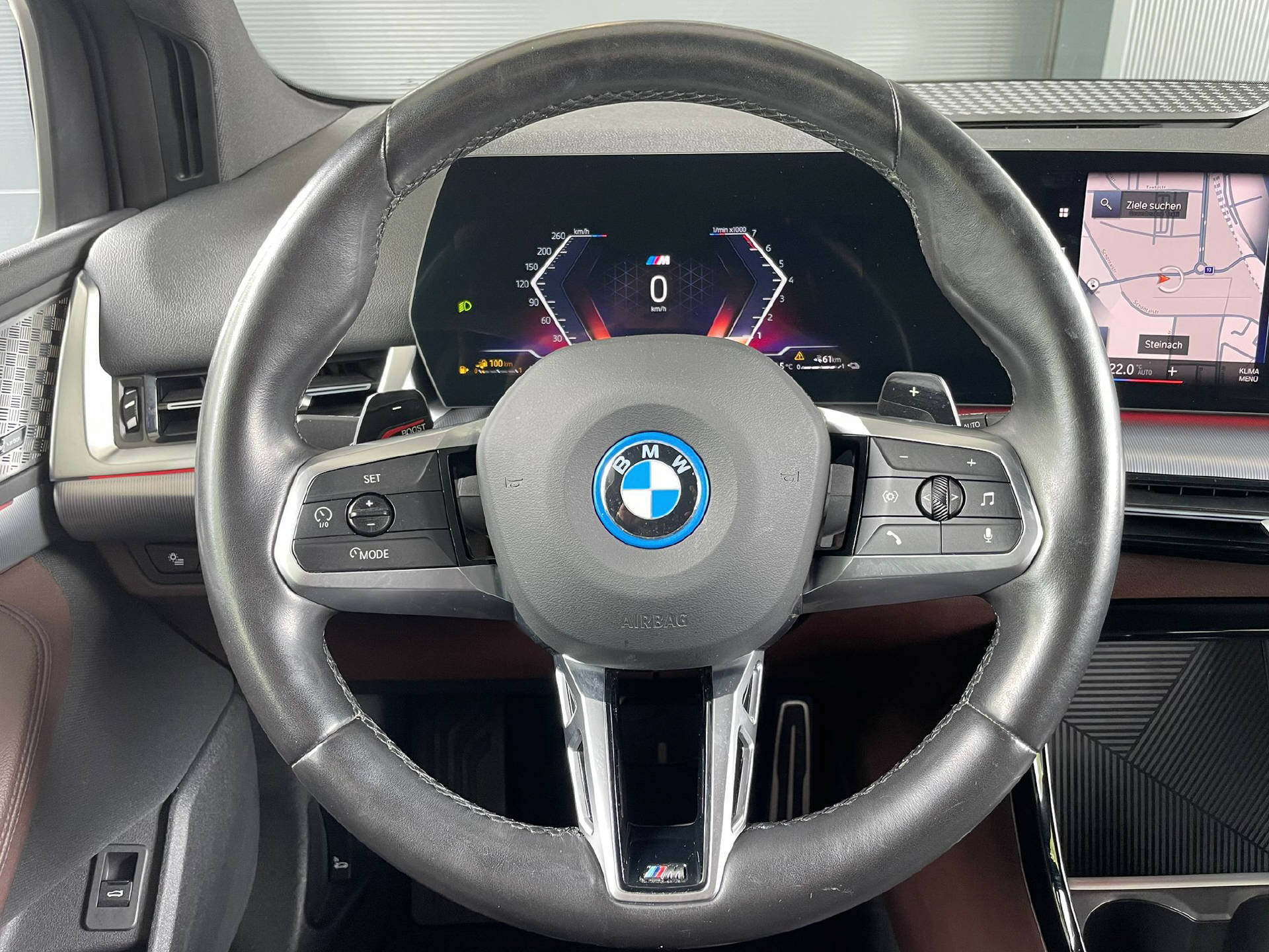 BMW 225e xDrive paddles Active Tourer-image-7