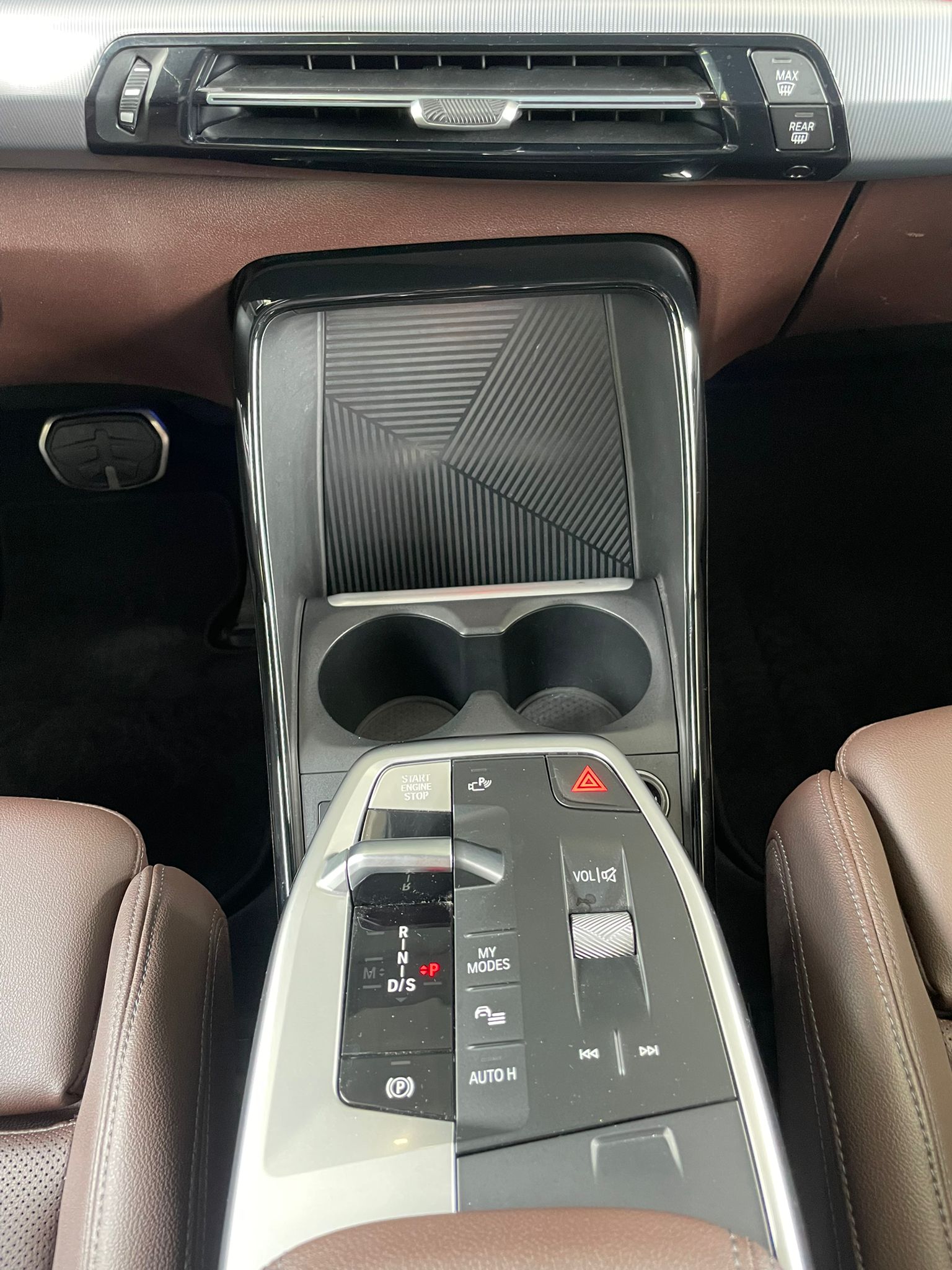BMW 225e xDrive paddles Active Tourer-image-9
