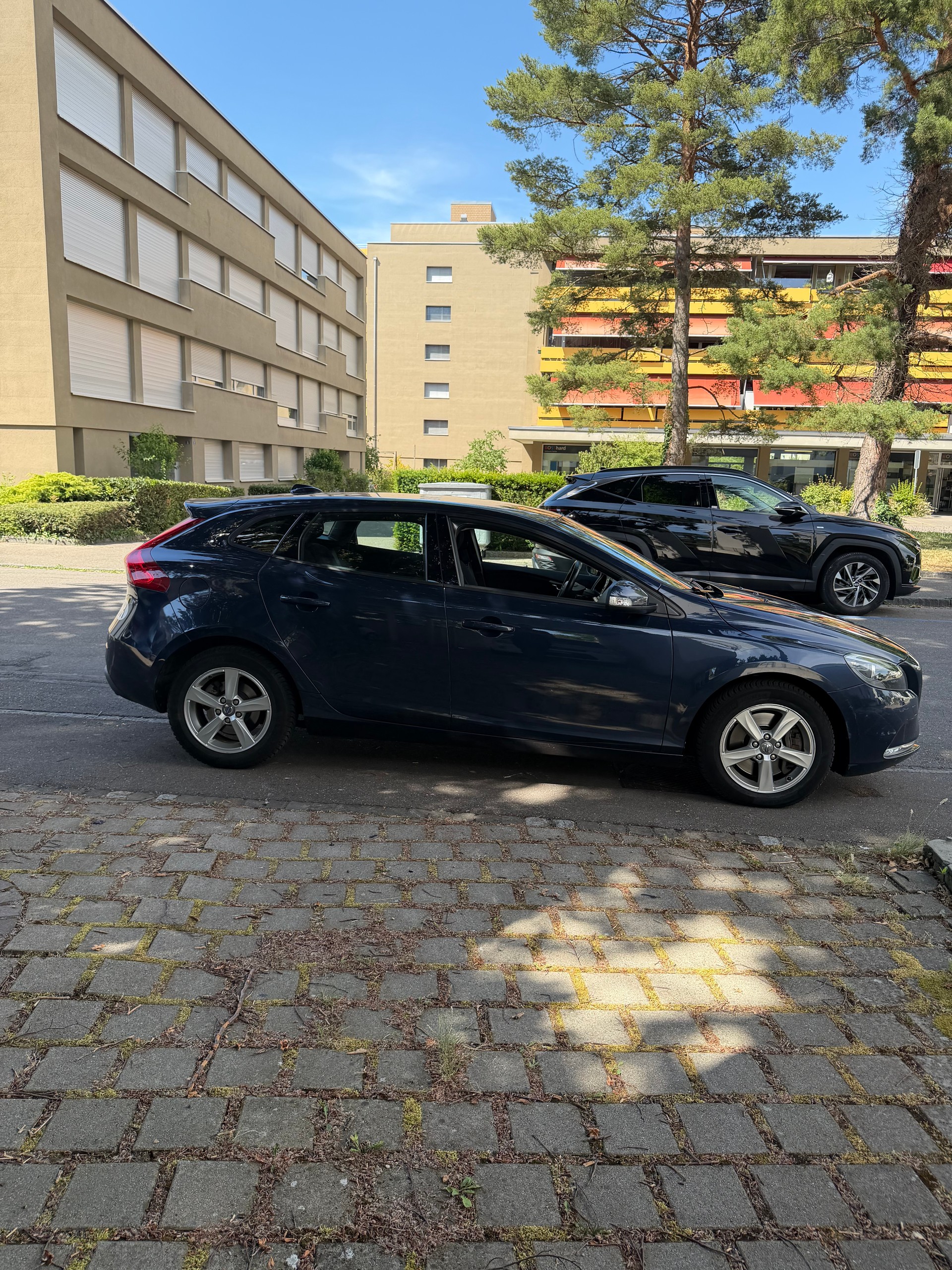 VOLVO V40 D3 Summum Geartronic-image-5
