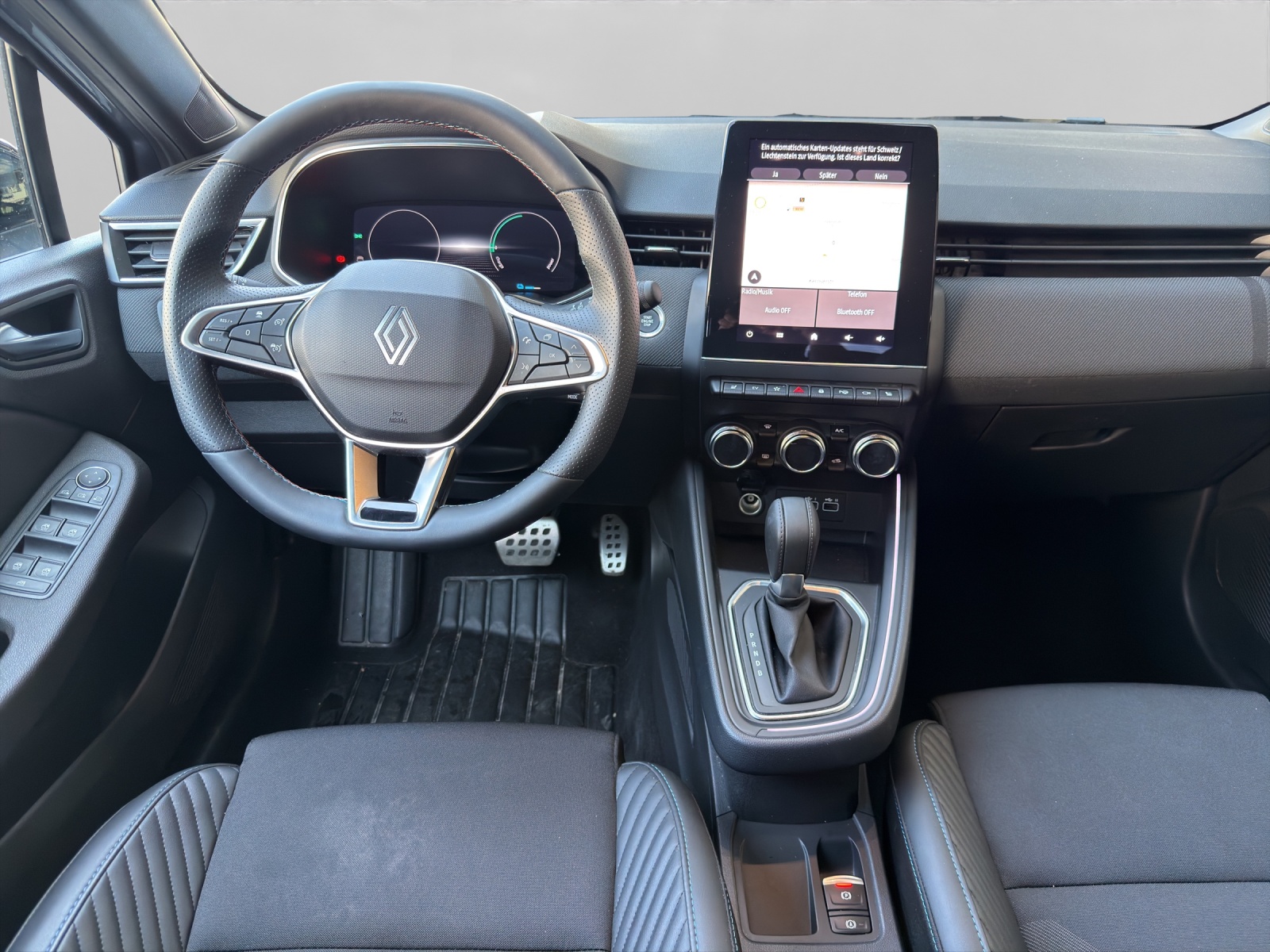RENAULT Clio 1.6 E-Tech esprit Alpine-image-6