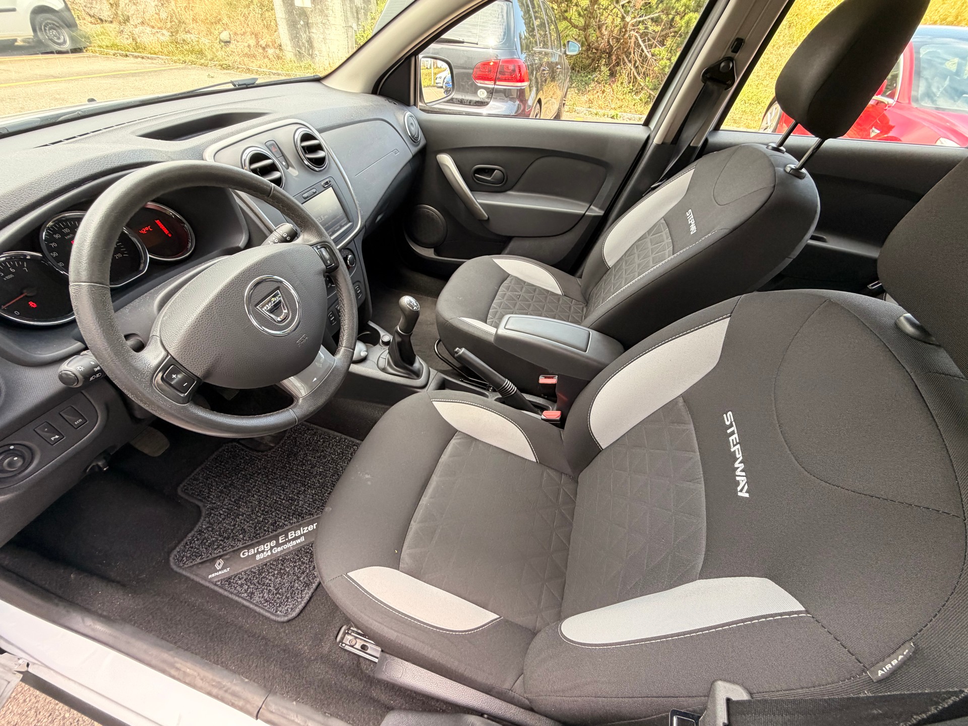 DACIA Sandero Tce 90 Stepway Lauréate-image-6