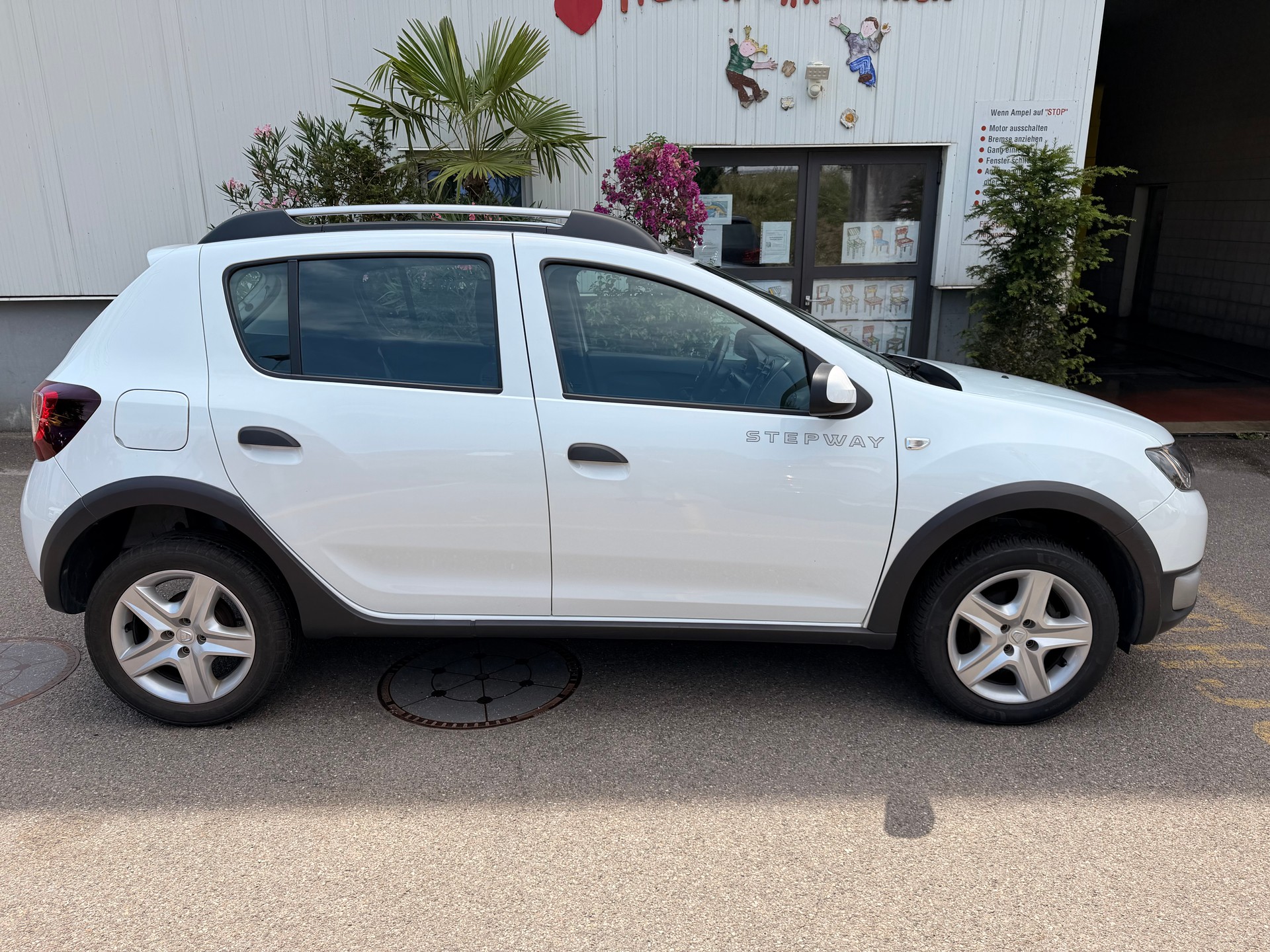 DACIA Sandero Tce 90 Stepway Lauréate-image-2