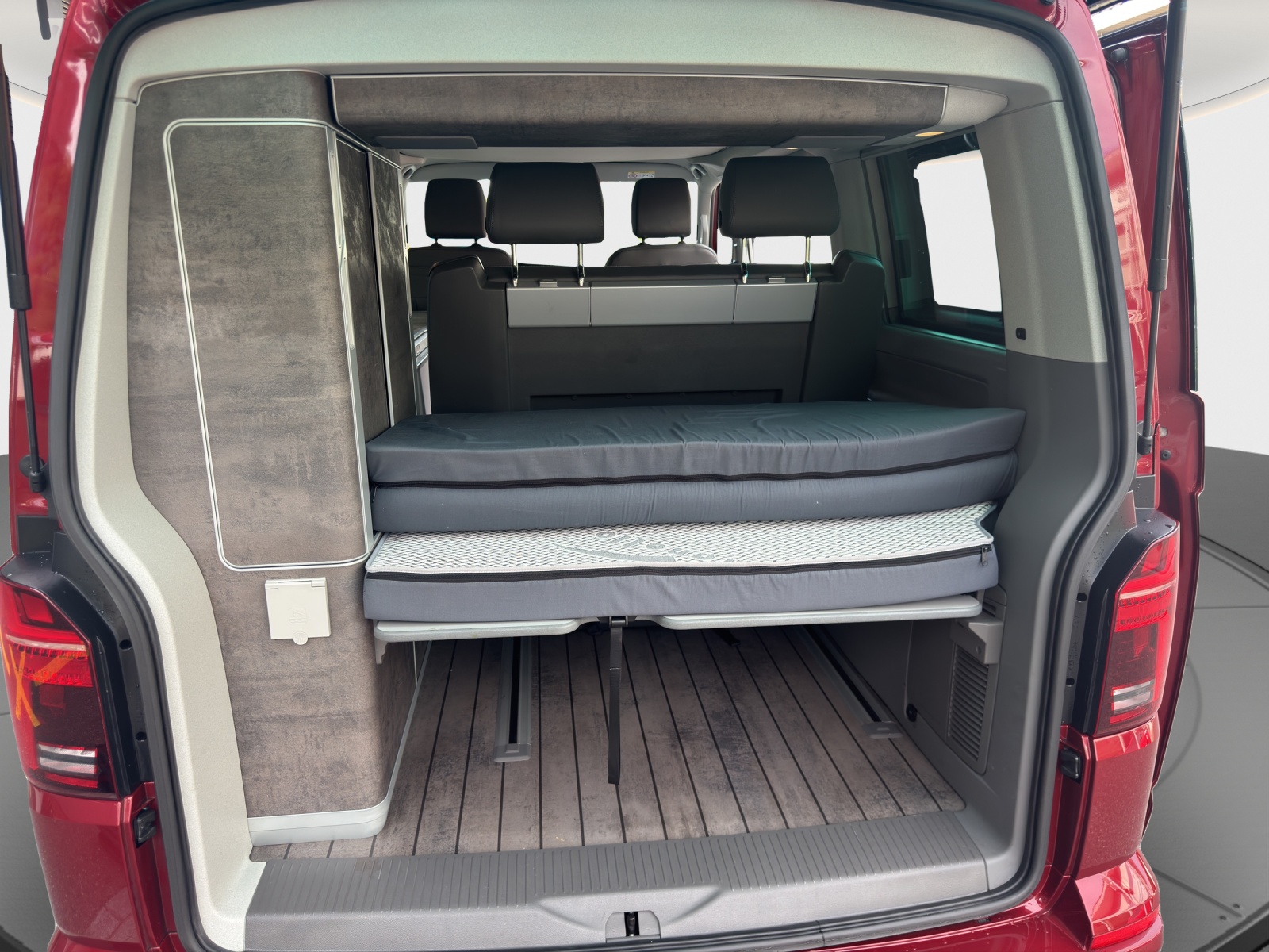 VW T6.1 California 2.0 TDI Ocean Liberty 4Motion DSG-image-13
