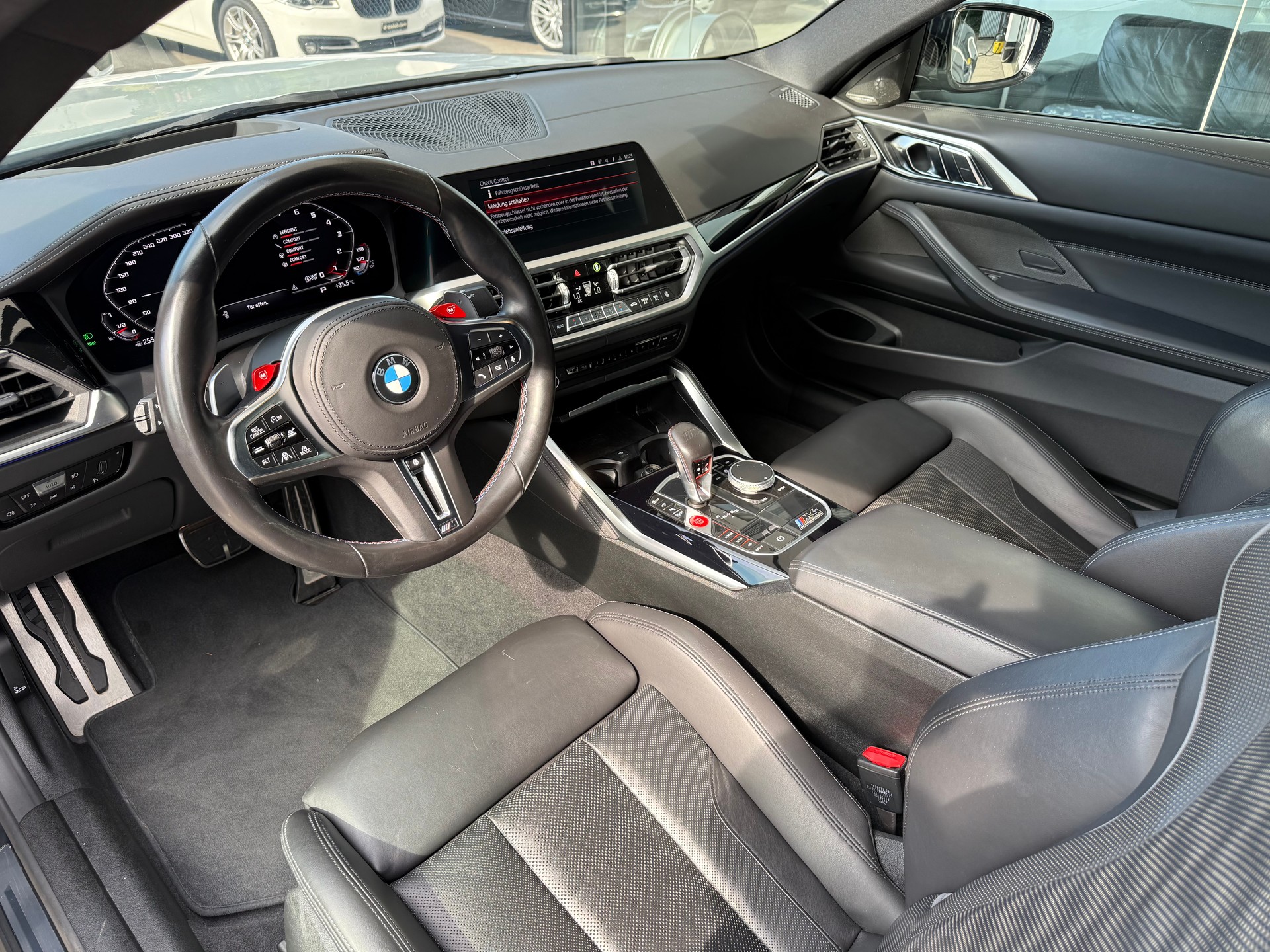 BMW M4 Coupé Competition-image-8
