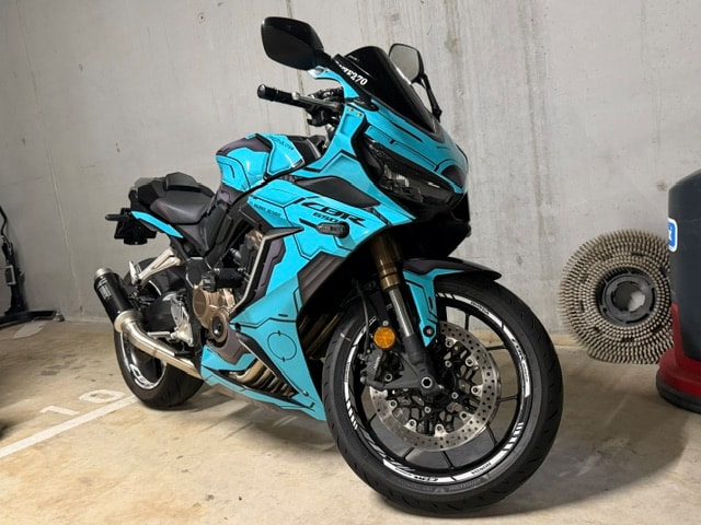 HONDA CBR 650 R-showroom-element-1