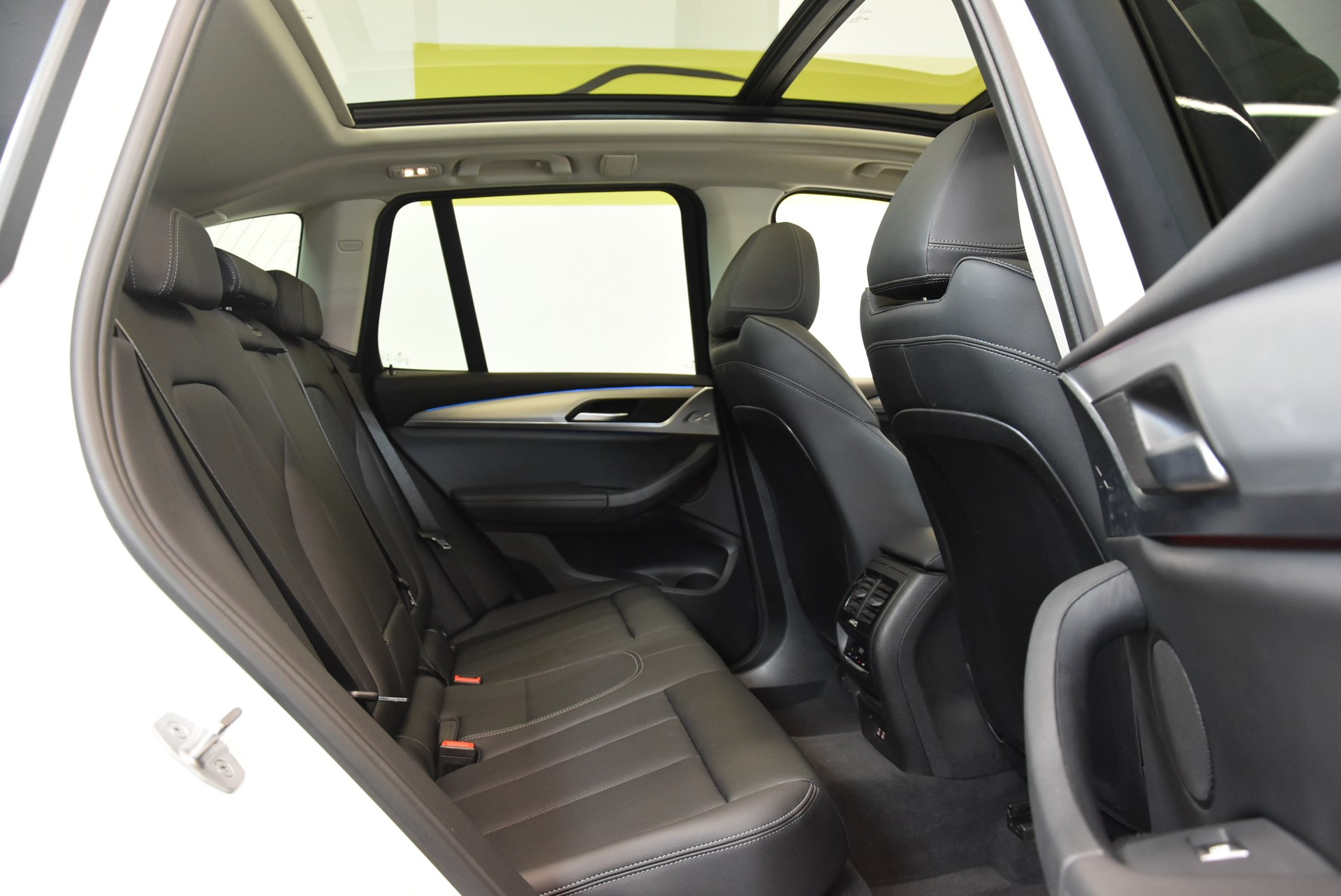 BMW X3 xDrive 30e-image-5