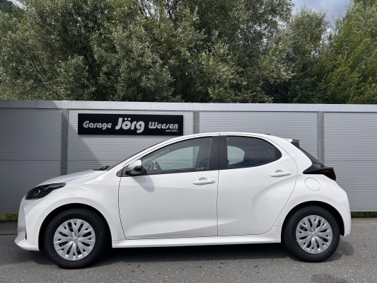 TOYOTA Yaris 1.5 Comfort e-CVT-image-2