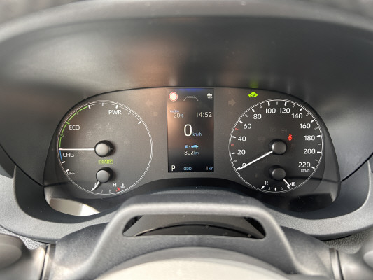 TOYOTA Yaris 1.5 Comfort e-CVT-image-13
