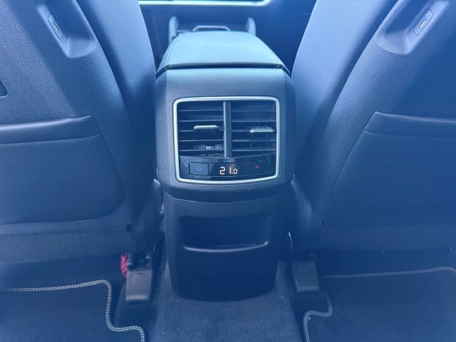 KIA Sportage 1.6 T-GDi Hybrid GT-Line-image-7