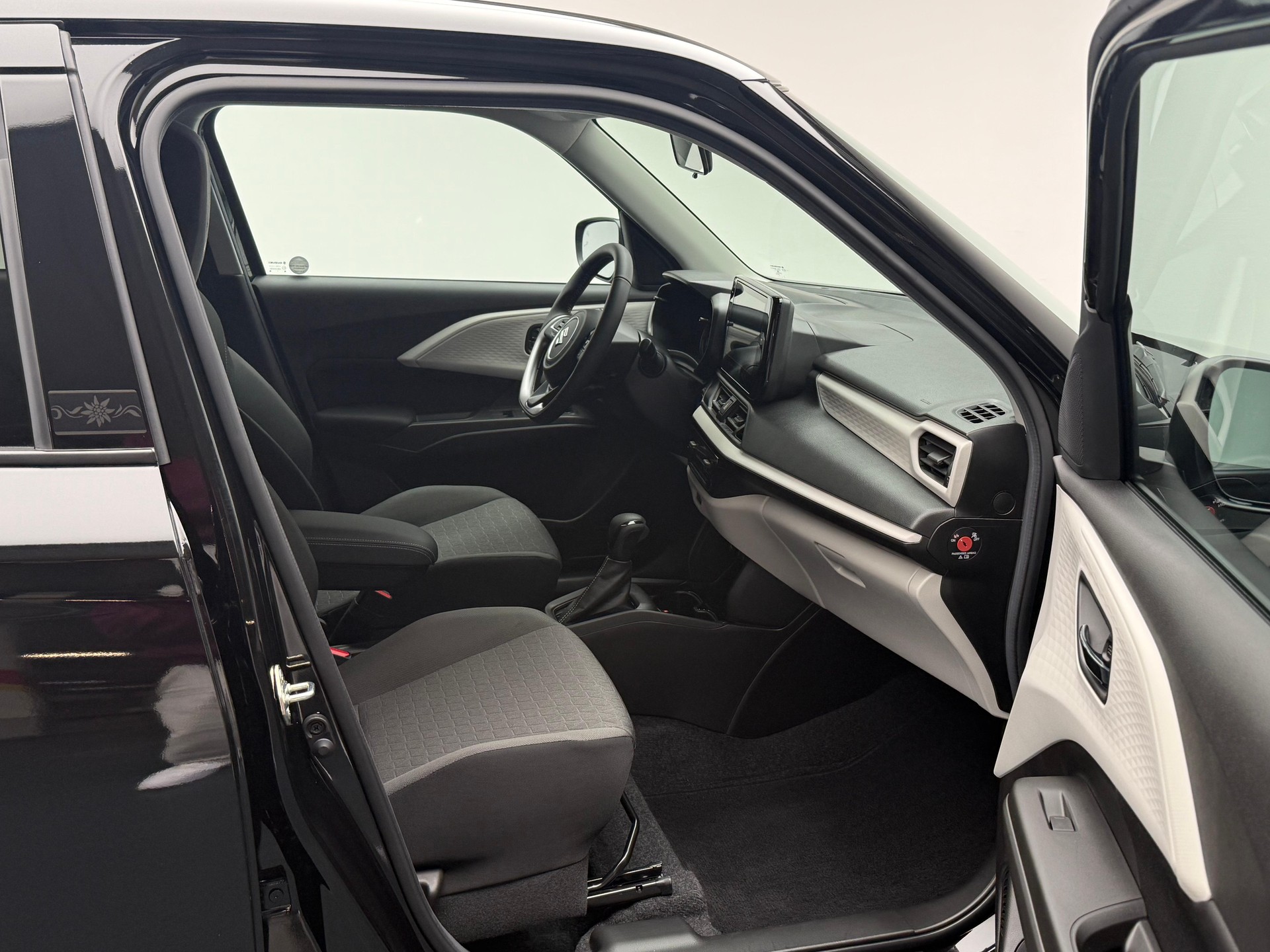 SUZUKI Swift 1.2 Tradizio Hybrid-image-8