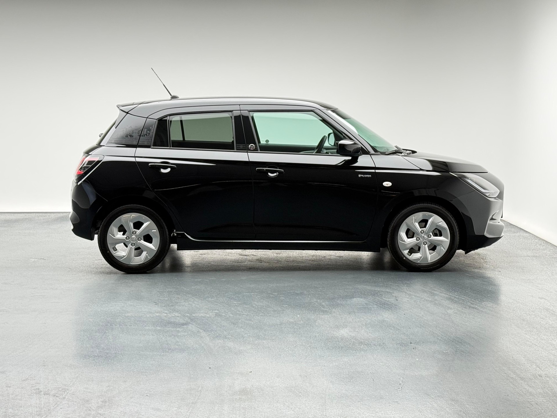 SUZUKI Swift 1.2 Tradizio Hybrid-image-4