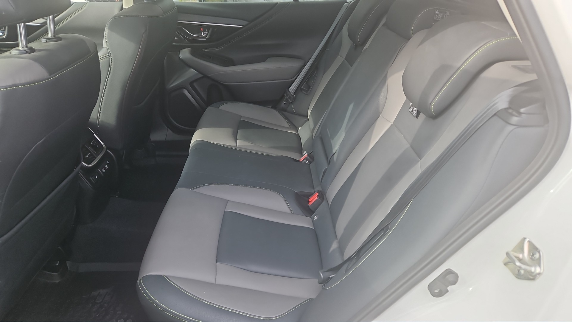 SUBARU Outback 2.5i Crossroad AWD Lineartronic mit AHK-image-12
