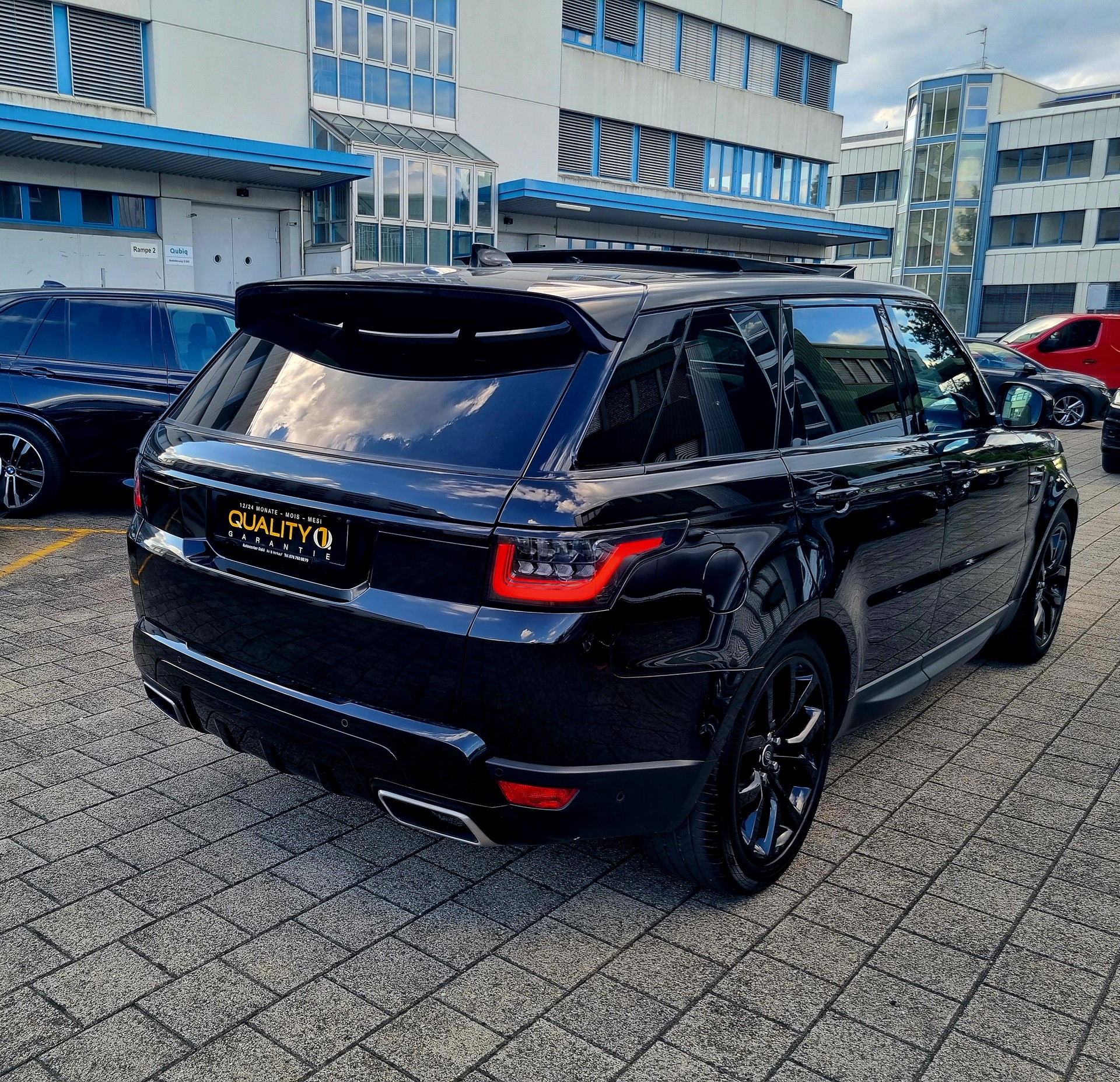 LAND ROVER Range Rover Sport 3.0 SDV6 HSE Dynamic Automatic-image-4