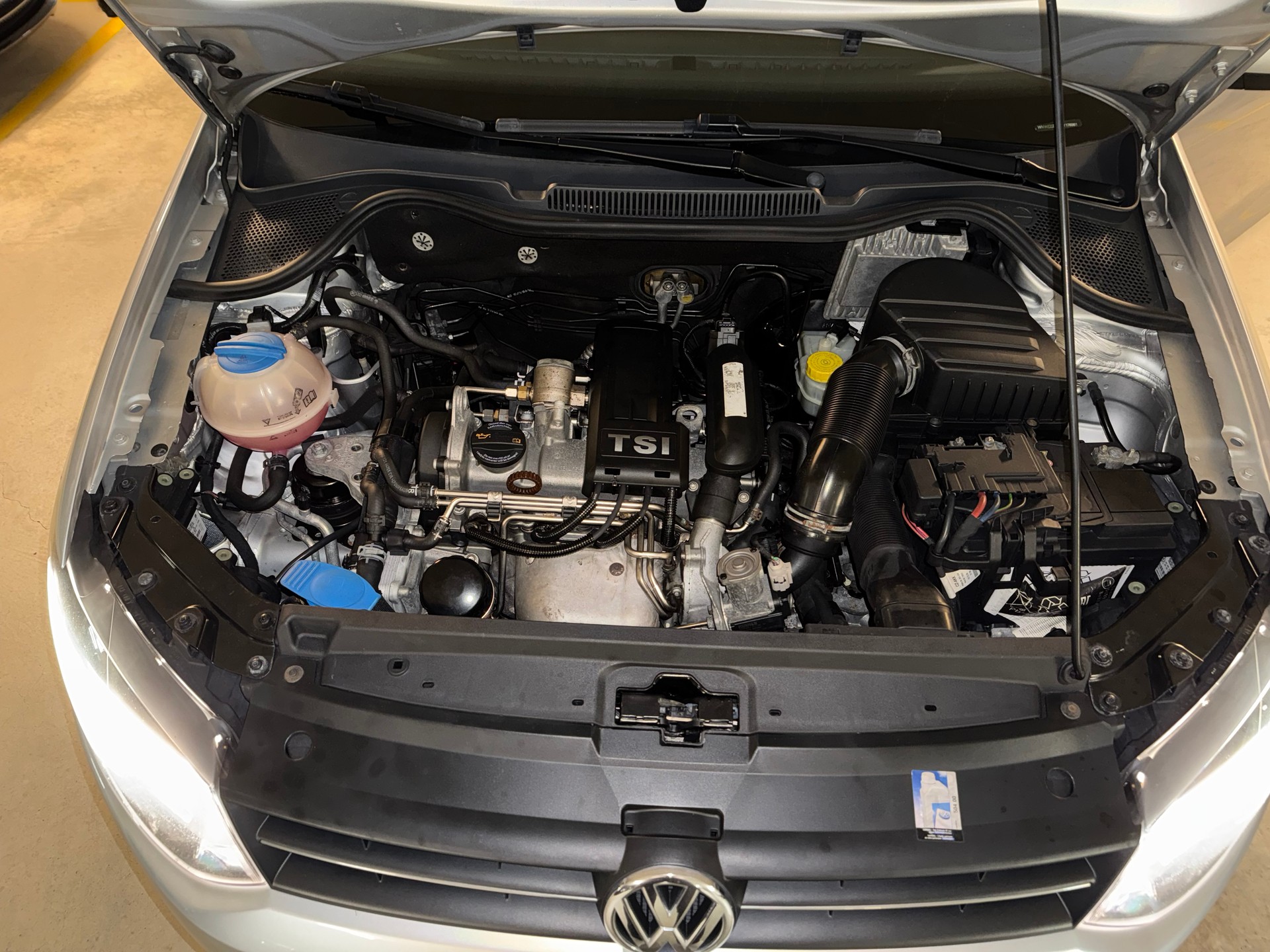 VW 1.2 TSI 105 Trendline-image-9
