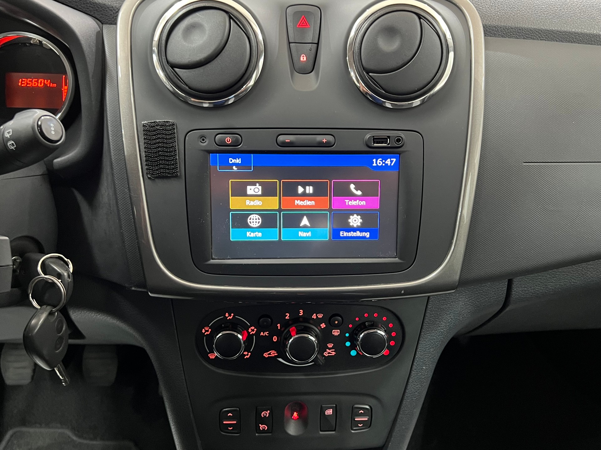 DACIA Sandero Tce 90 Stepway Lauréate-image-9