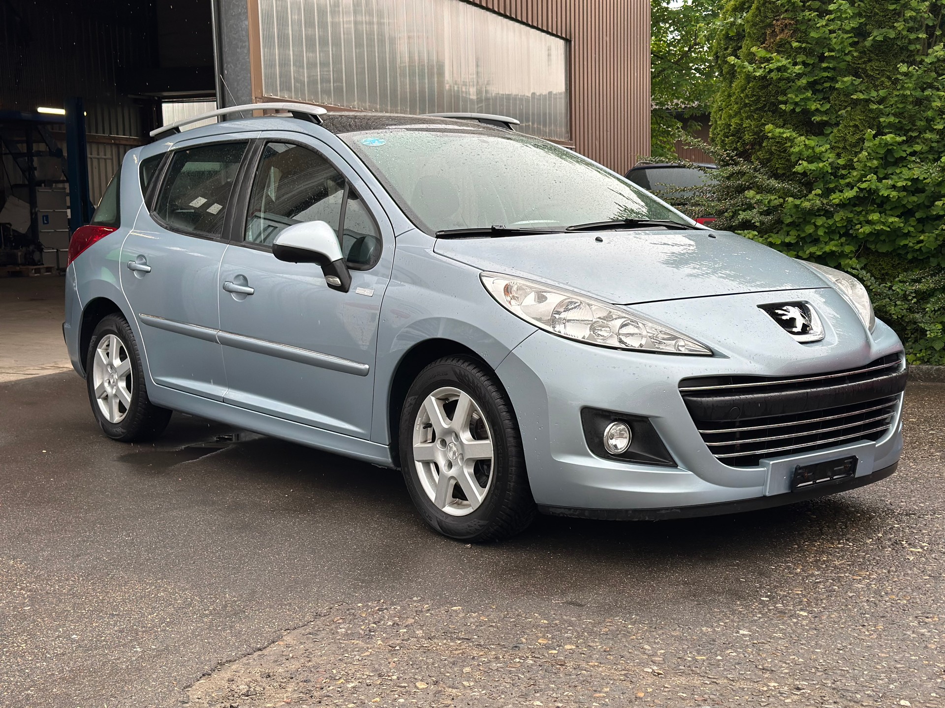 PEUGEOT 207 SW 1.4 16V Millesim 200-image-0