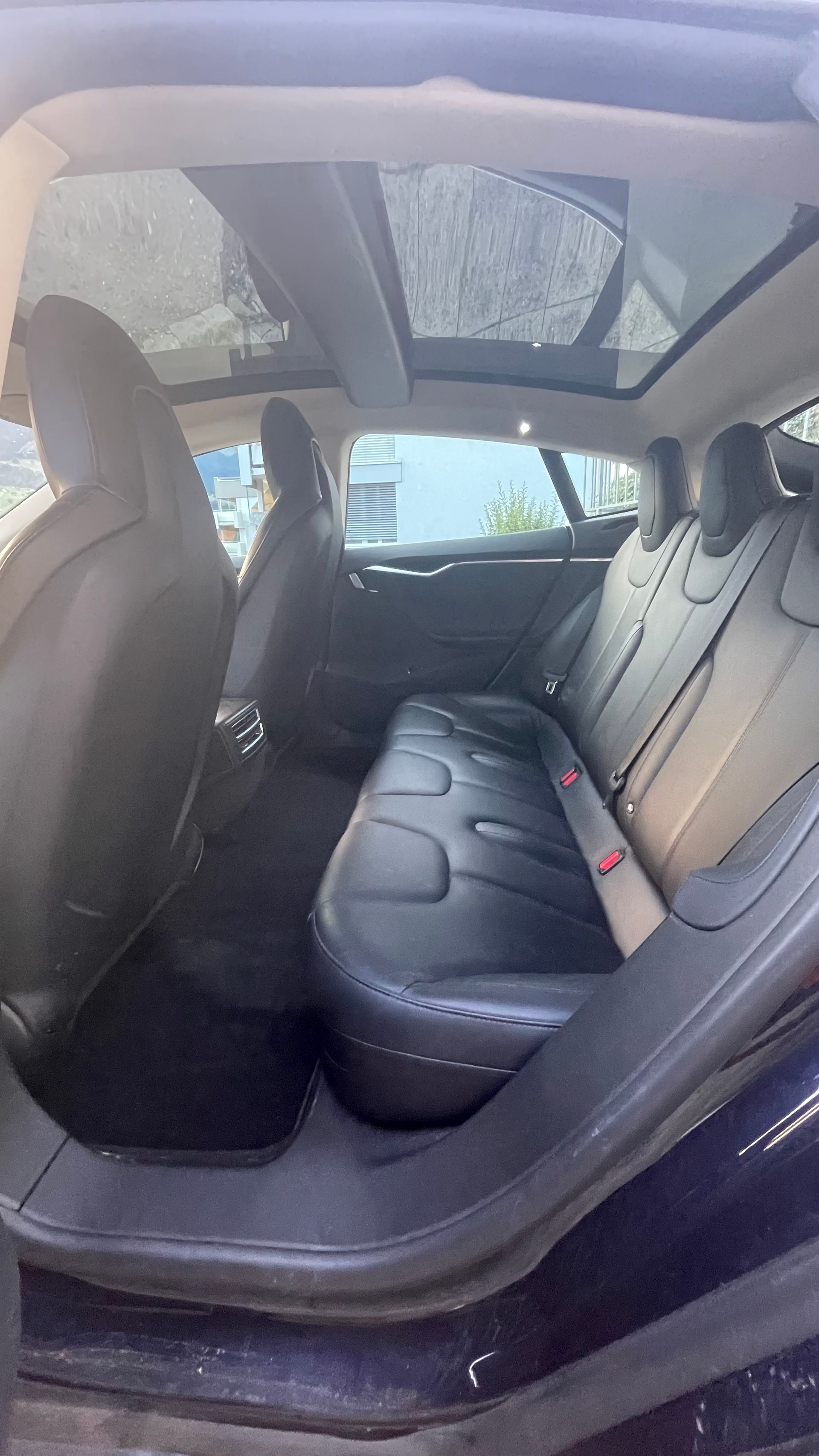 TESLA 85-image-3