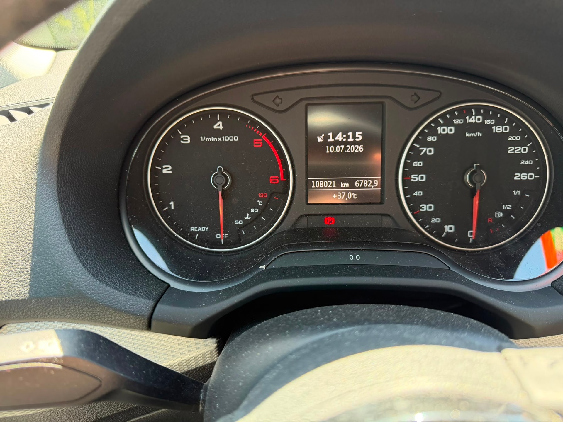 AUDI Q2 1.6 TDI Edition # 1 S-tronic-image-9