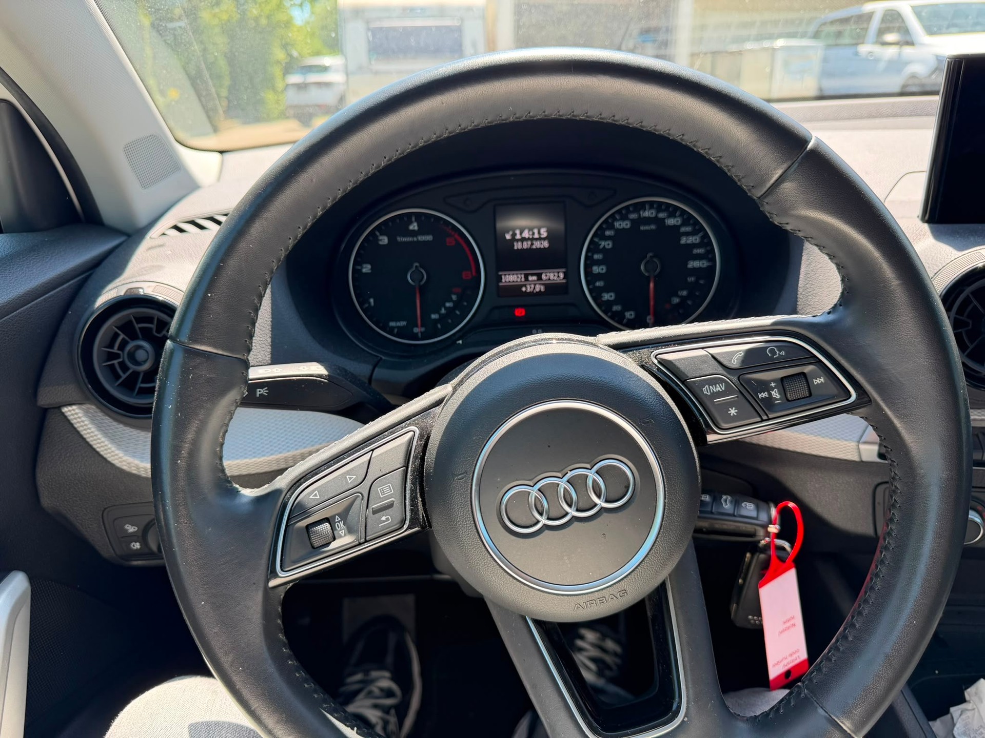 AUDI Q2 1.6 TDI Edition # 1 S-tronic-image-6