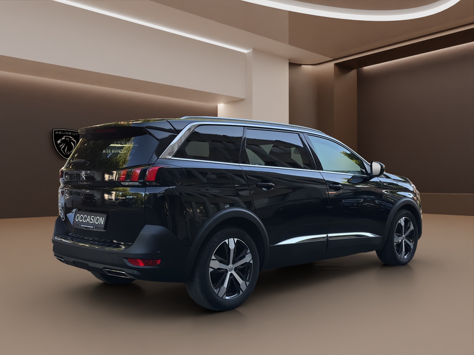 PEUGEOT 5008 2.0 BlueHDi GT EAT-image-2