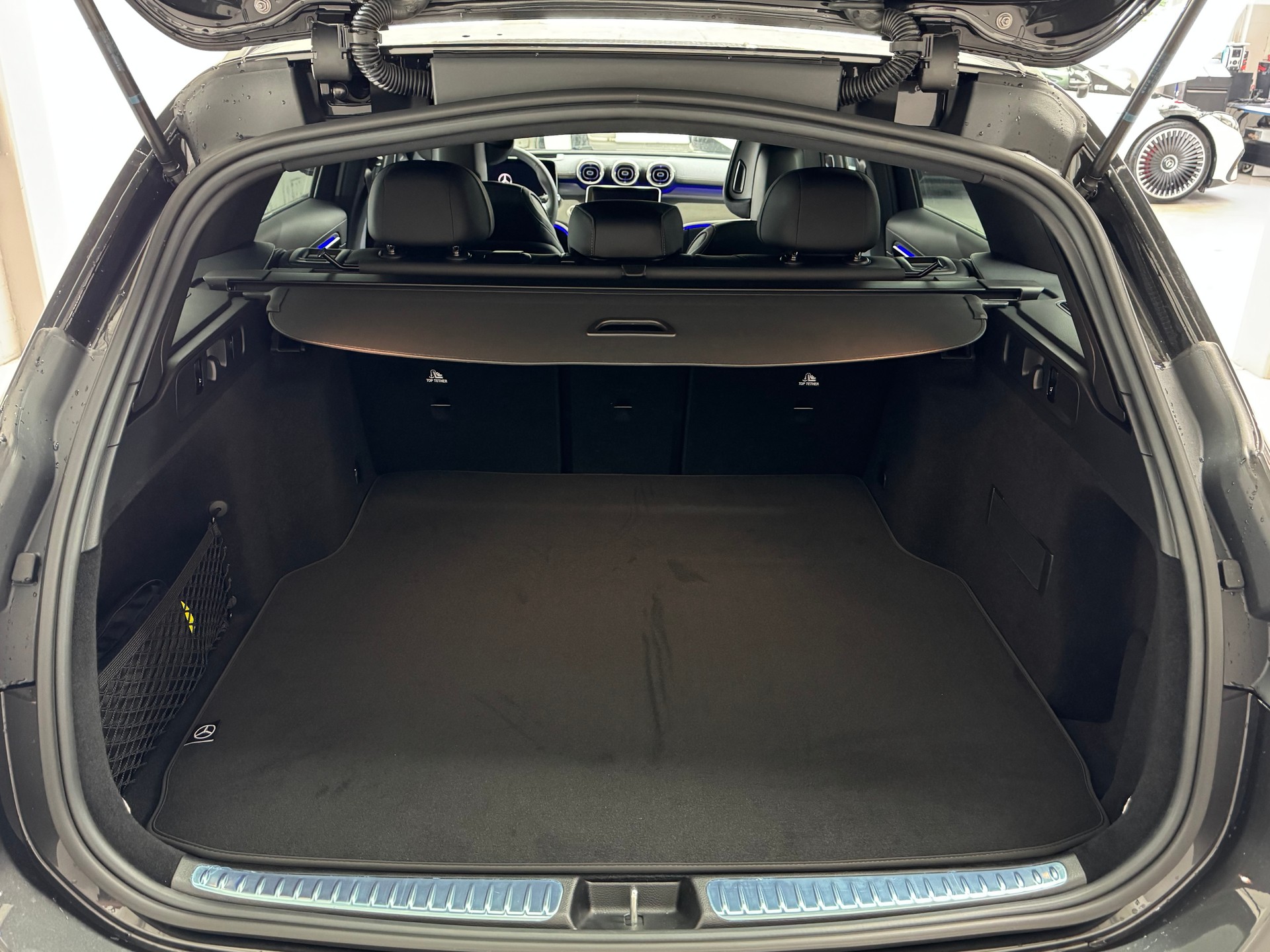 MERCEDES-BENZ C 220 d T 4 Matic Swiss Star-image-4