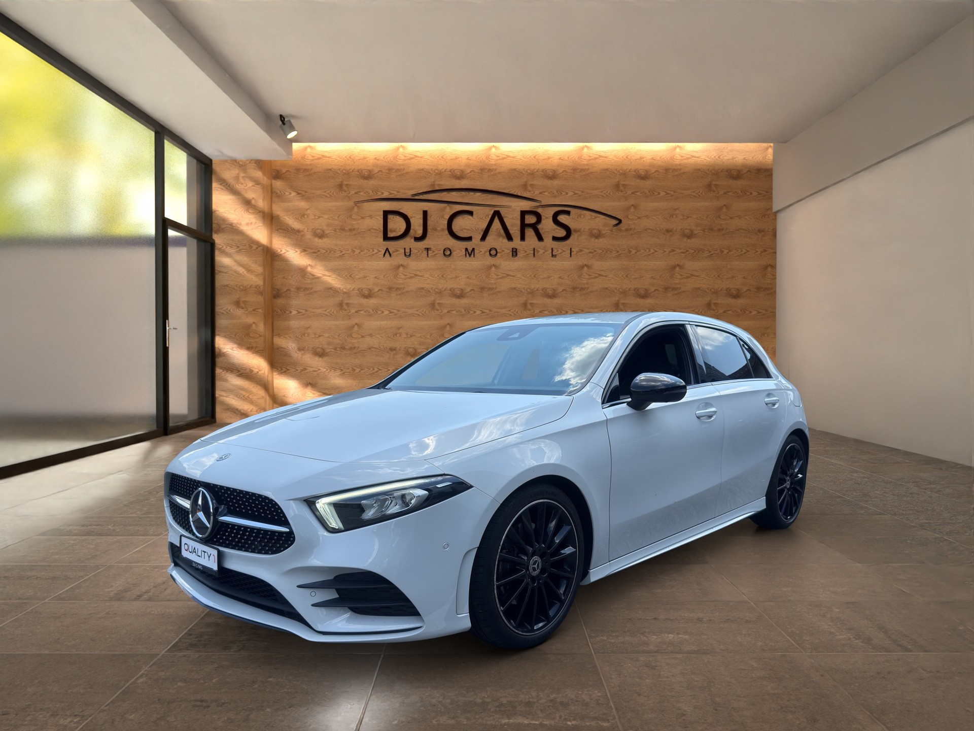 MERCEDES-BENZ A 220 AMG Line 7G-DCT 4Matic