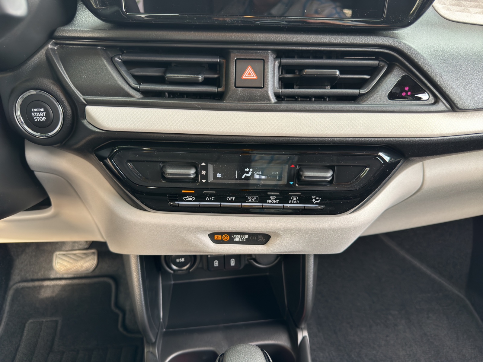 SUZUKI Swift 1.2 Sakura Hybrid-image-15
