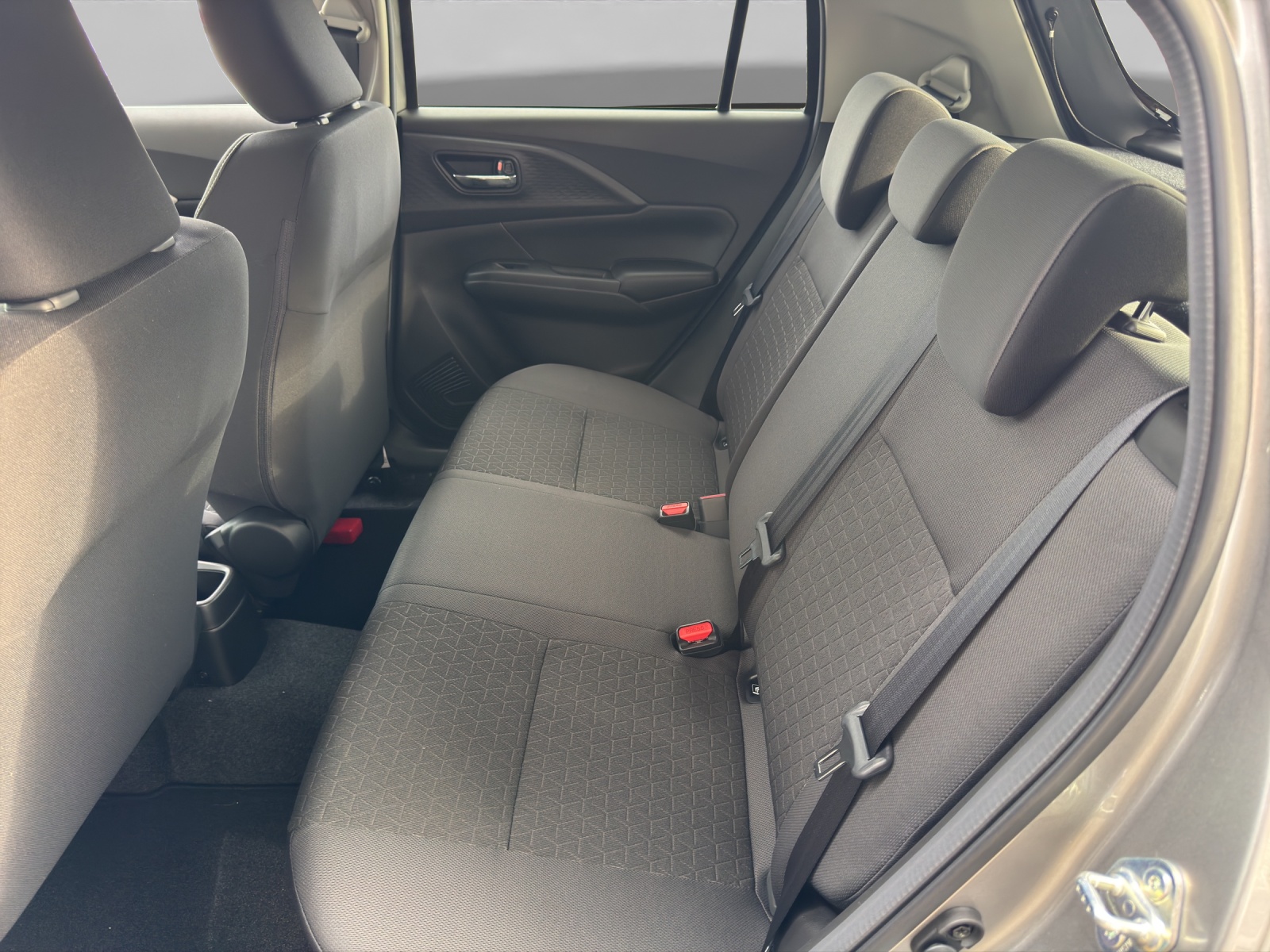 SUZUKI Swift 1.2 Sakura Hybrid-image-13
