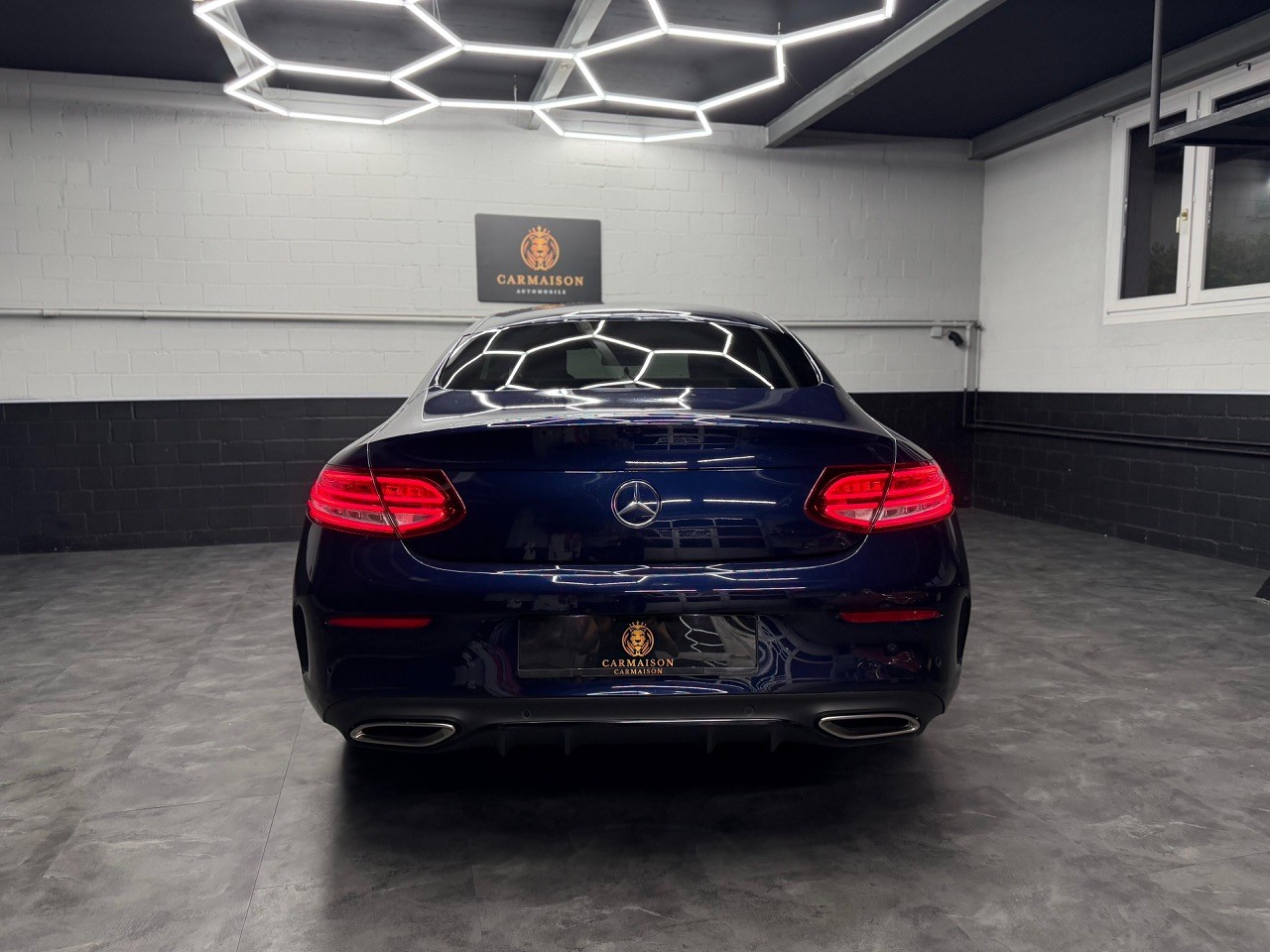 MERCEDES-BENZ C 300 Coupé 4Matic AMG Line 9G-tronic-image-6