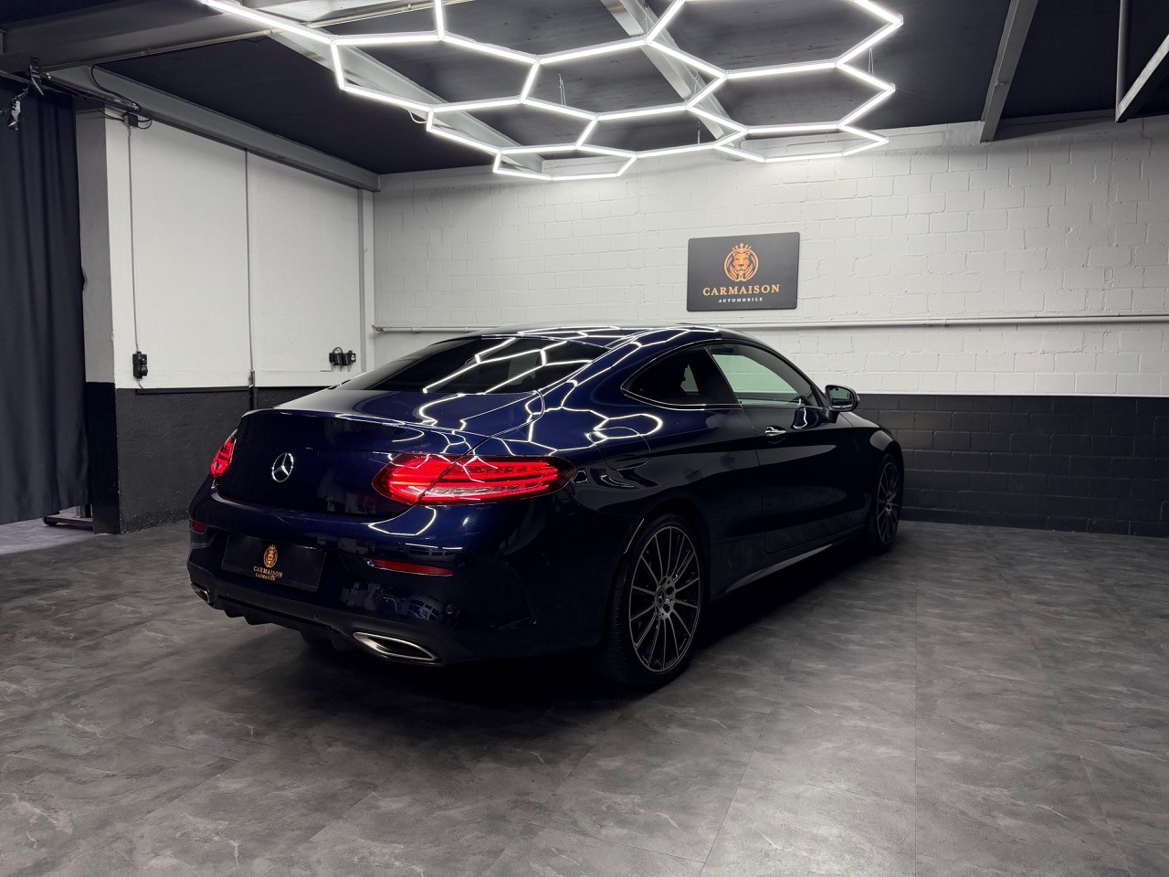 MERCEDES-BENZ C 300 Coupé 4Matic AMG Line 9G-tronic-image-7