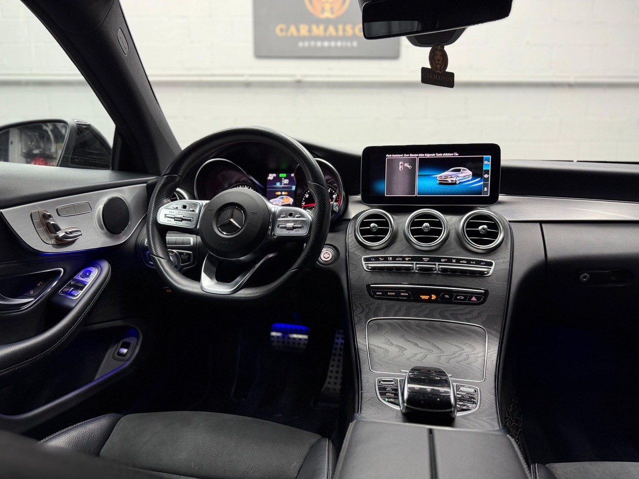 MERCEDES-BENZ C 300 Coupé 4Matic AMG Line 9G-tronic-image-22
