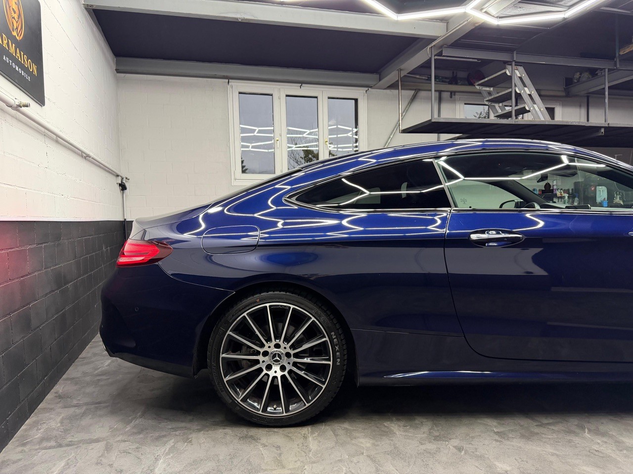 MERCEDES-BENZ C 300 Coupé 4Matic AMG Line 9G-tronic-image-4