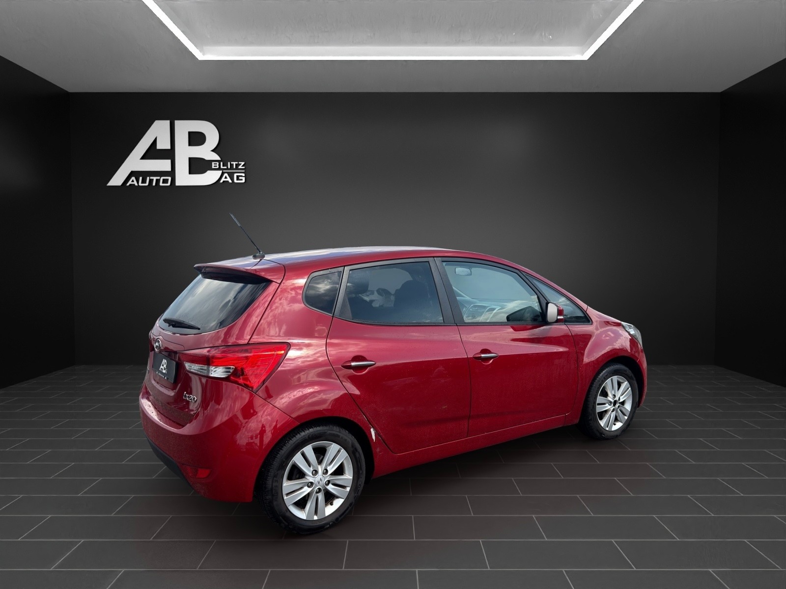 HYUNDAI iX20 1.6 Style Automatic-image-4
