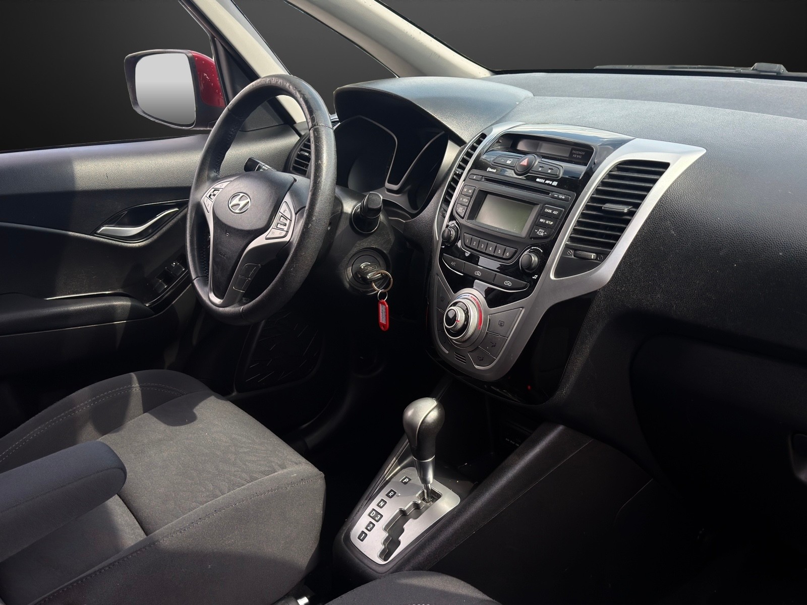 HYUNDAI iX20 1.6 Style Automatic-image-9
