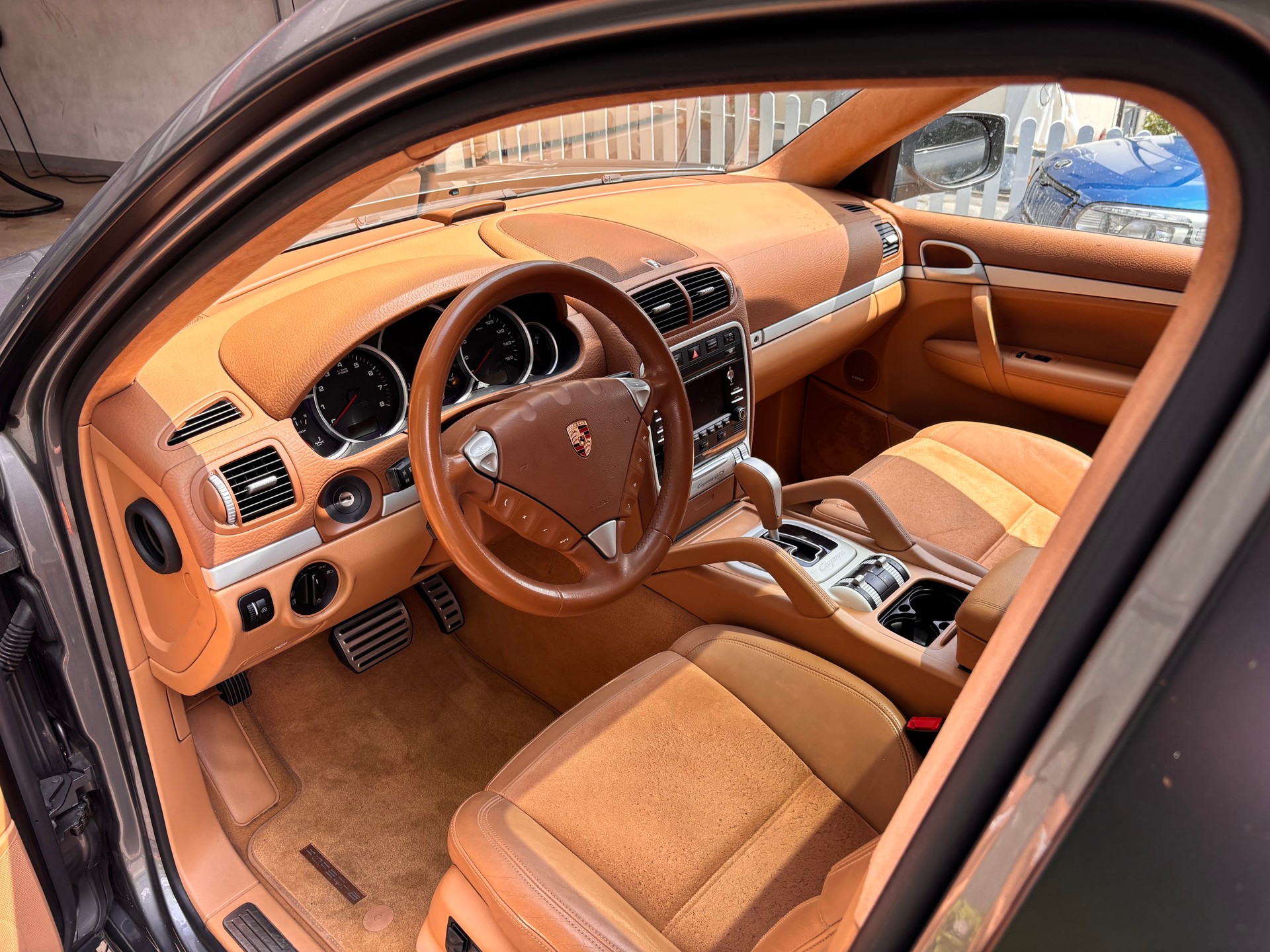 PORSCHE 4.8 V8 GTS Tiptronic-image-2