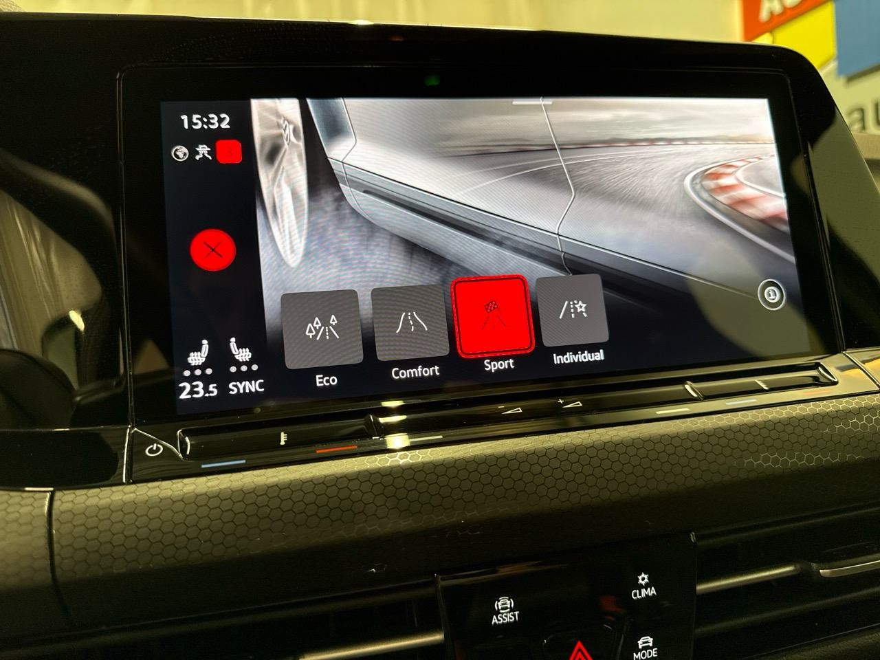 VW Golf 2.0 TSI GTI Clubsport DSG-image-7