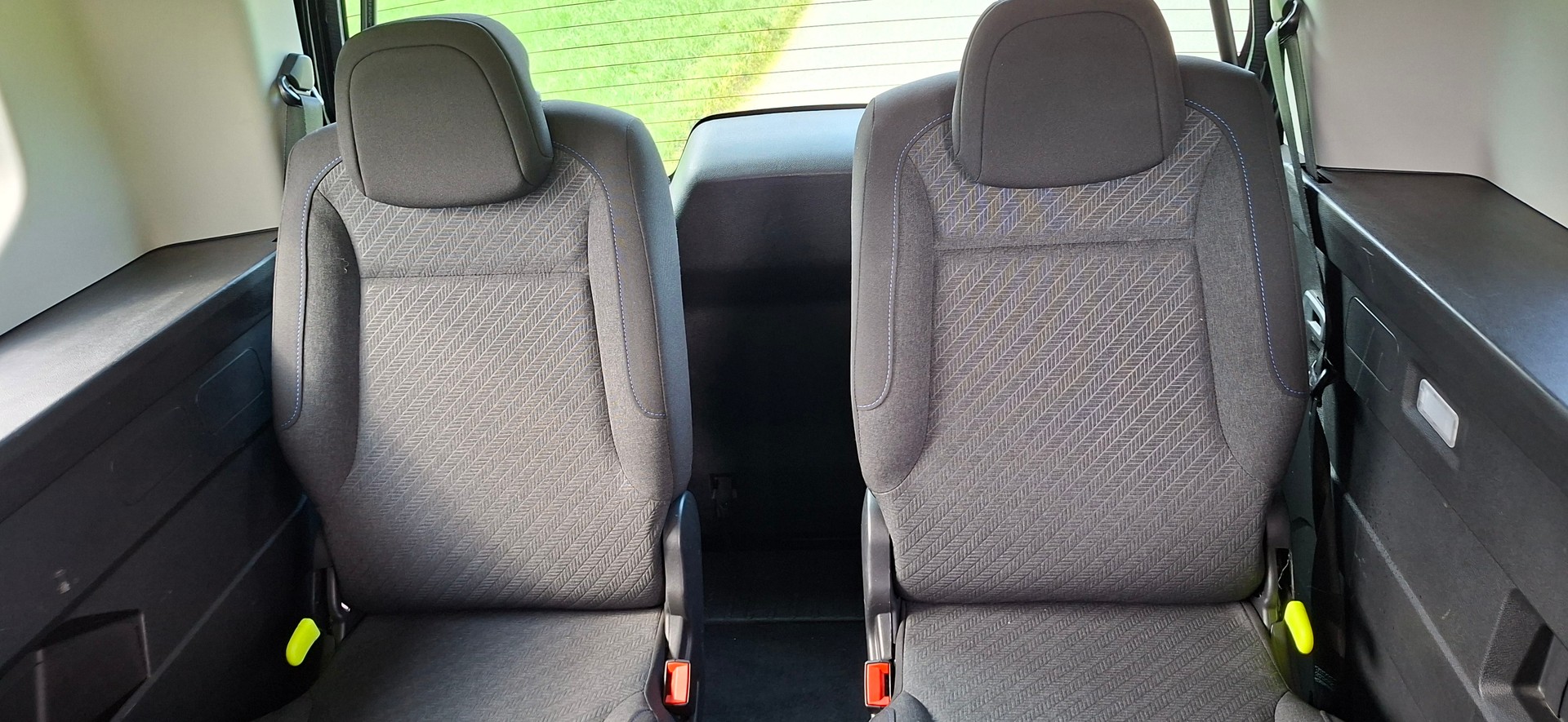 PEUGEOT Rifter Long 1.2 PureTech 7PL GT Line EAT8-image-10
