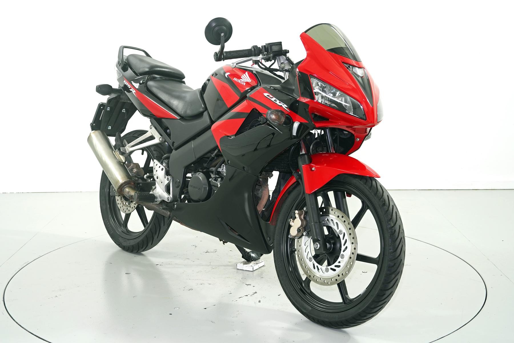 HONDA CBR 125 R-showroom-element-1