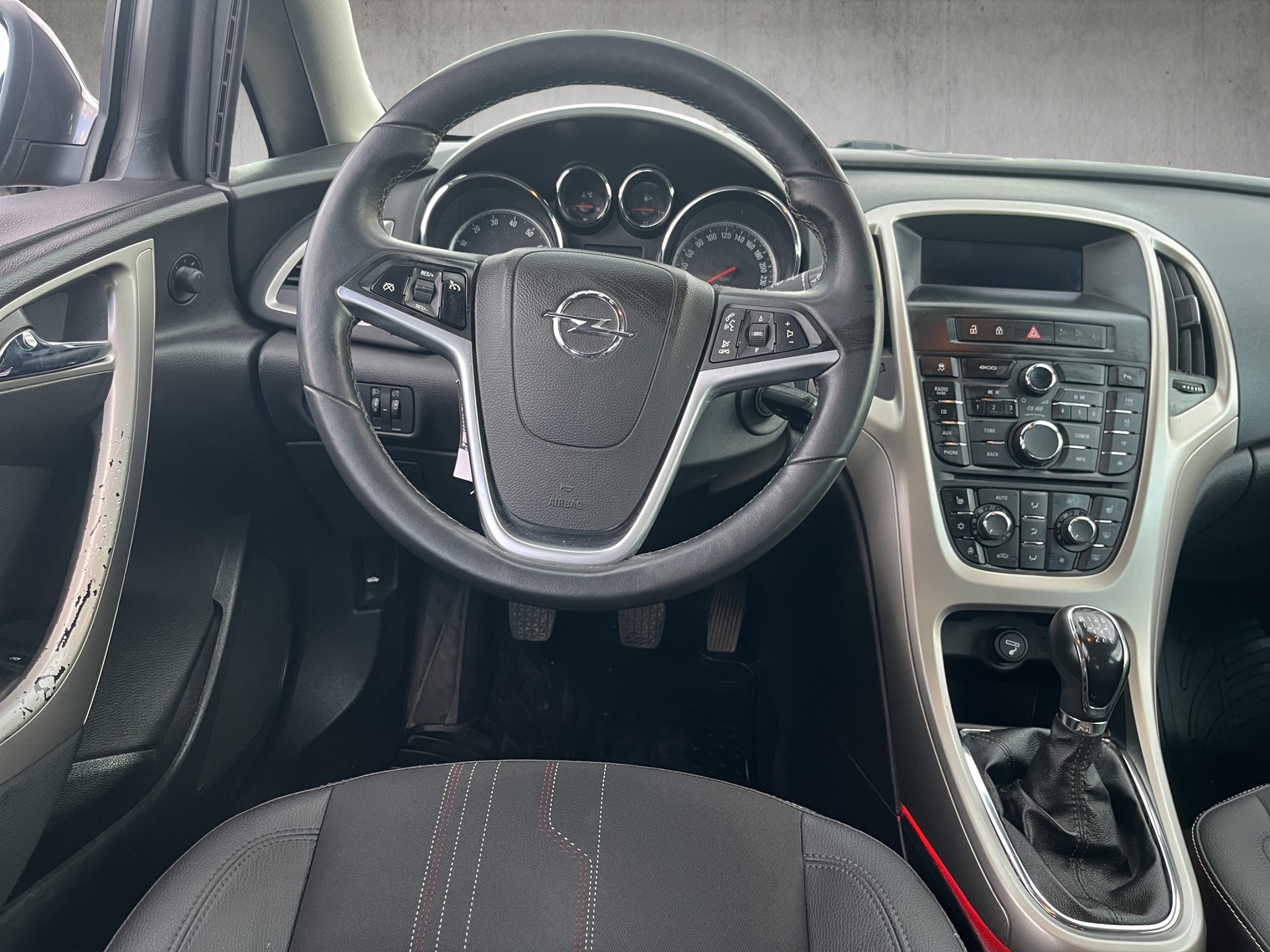 OPEL Astra ST 1.4i 16V Turbo Anniversary Ed.-image-14
