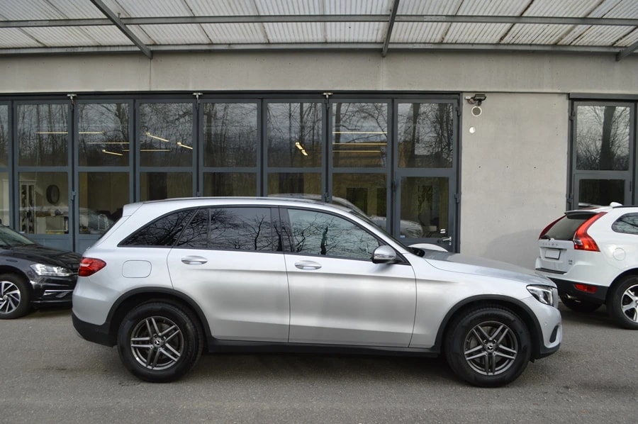 MERCEDES-BENZ GLC 250 4Matic 9G-Tronic-image-2