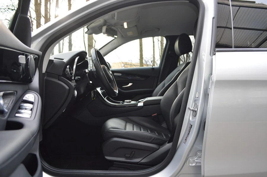 MERCEDES-BENZ GLC 250 4Matic 9G-Tronic-image-4