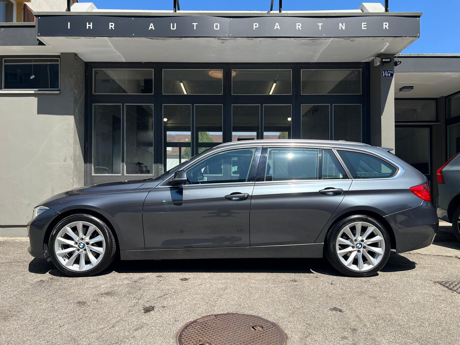 BMW 328i Touring-image-2