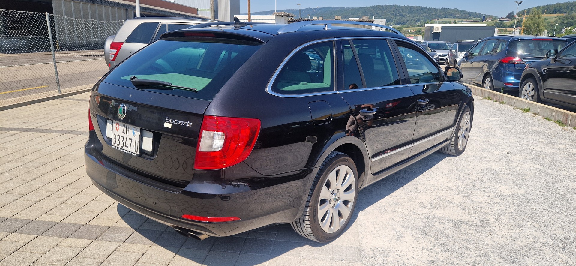 SKODA Superb Combi 2.0 TSI Ambition DSG-image-3