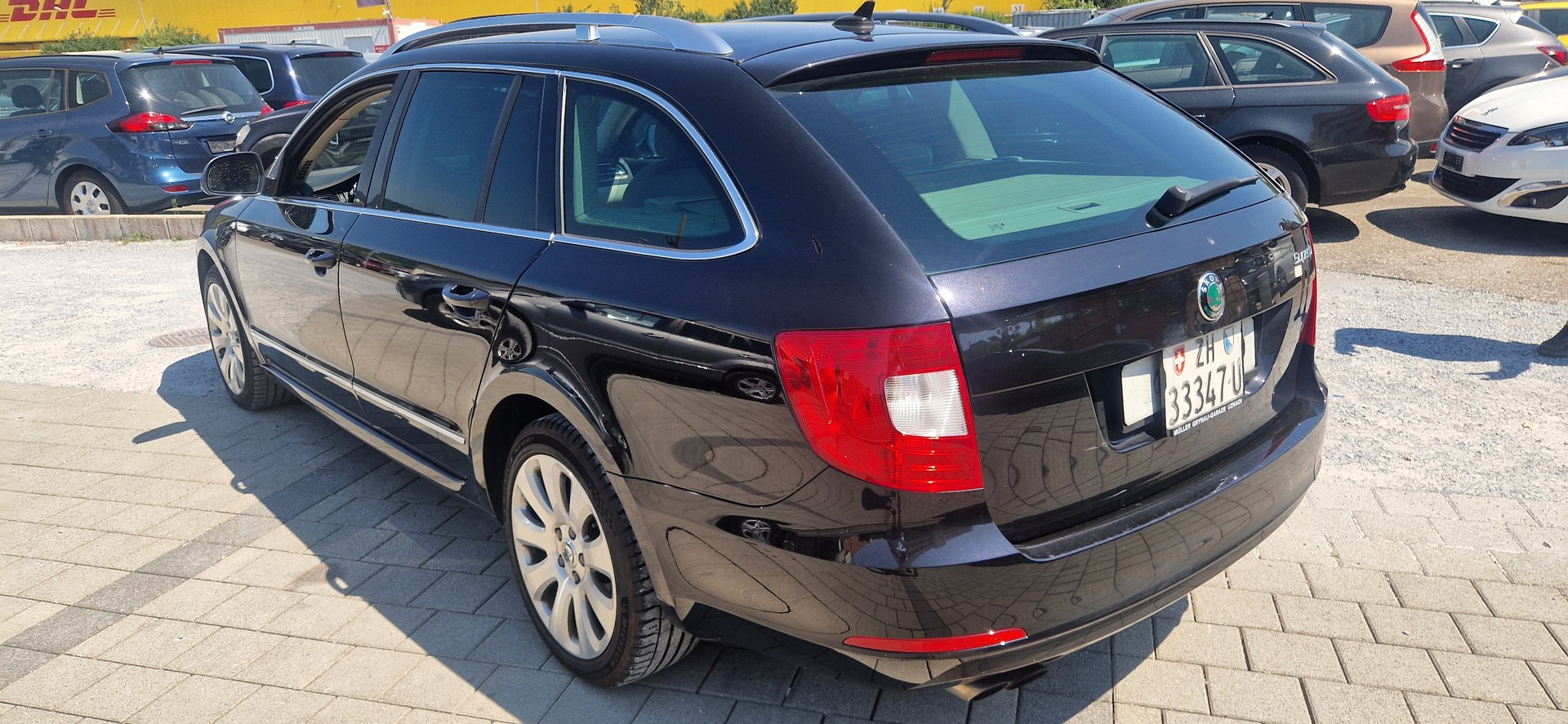 SKODA Superb Combi 2.0 TSI Ambition DSG-image-4