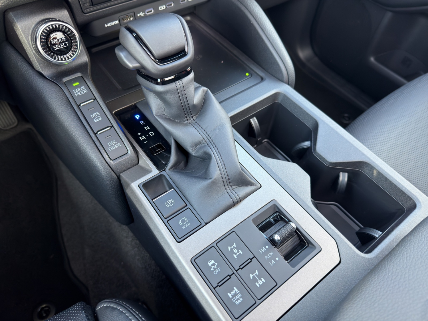 TOYOTA Land Cruiser 2.8 D 48V Invincible-image-13