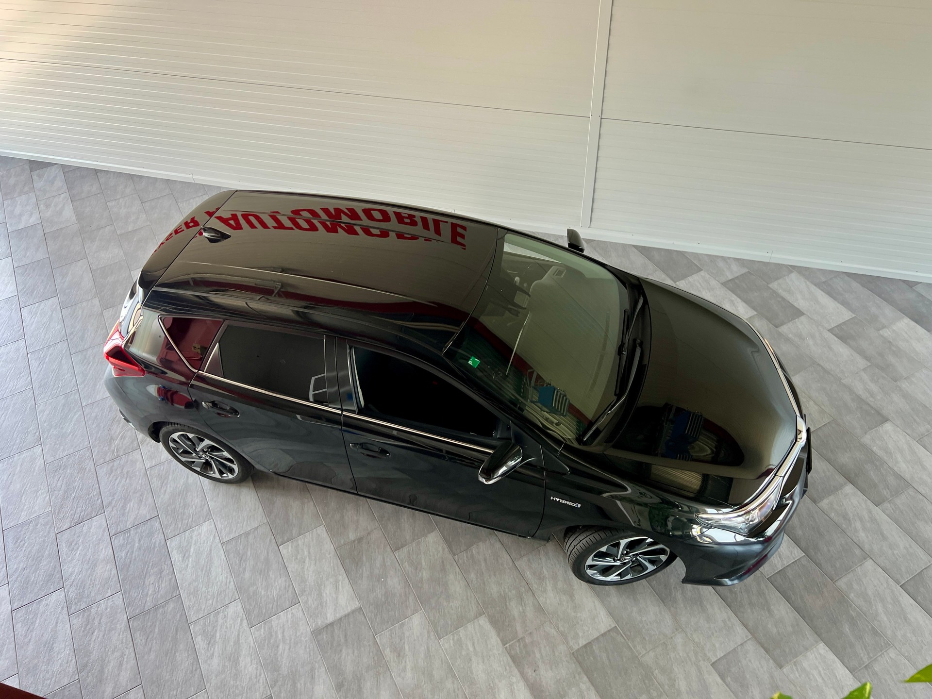 TOYOTA Auris 1.8 HSD Trend e-CVT-image-7