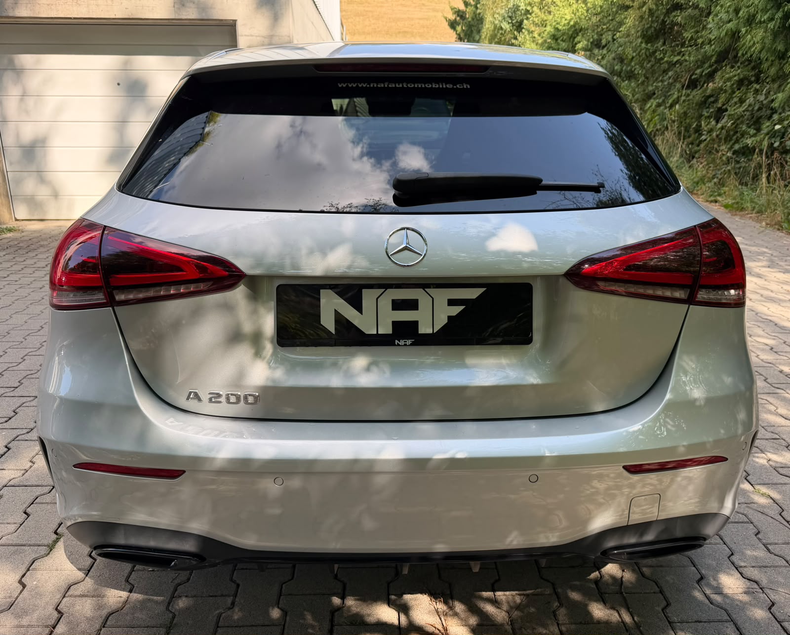 MERCEDES-BENZ A 200 AMG Line 7G-DCT Edition-image-3